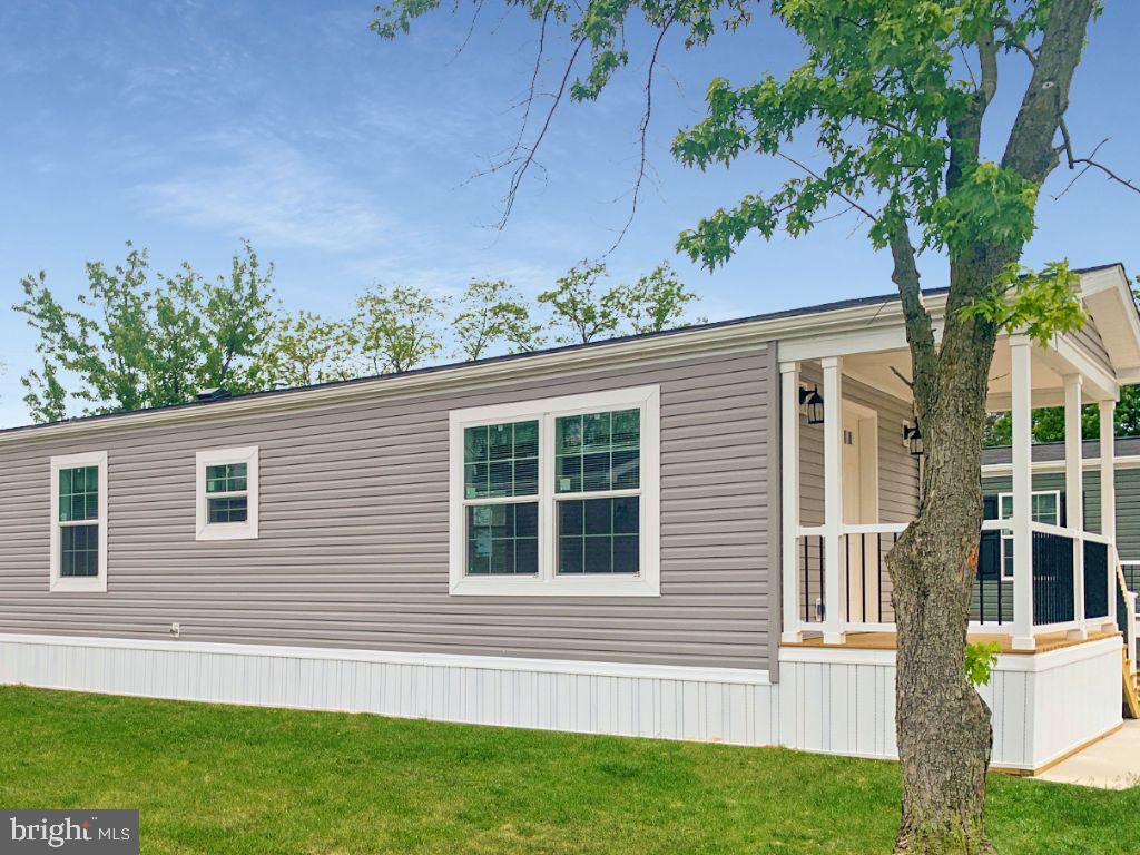 CEDAR MANOR MHP - Residential