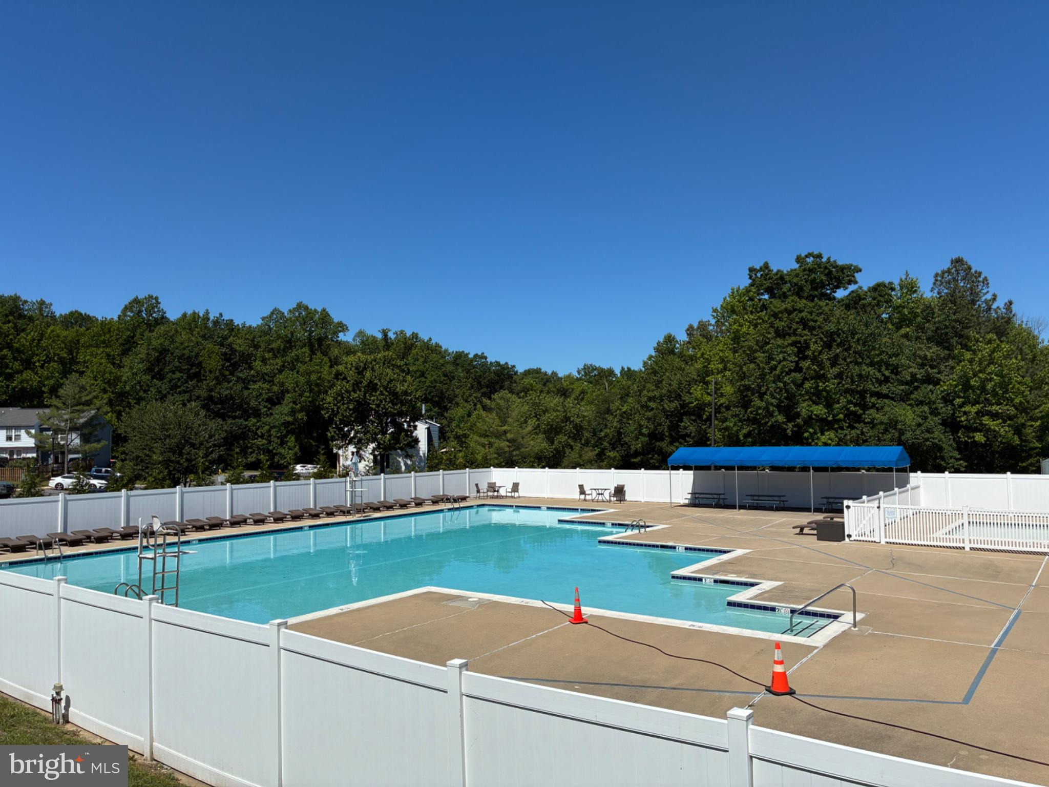 WOODBRIDGE CENTER - Residential
