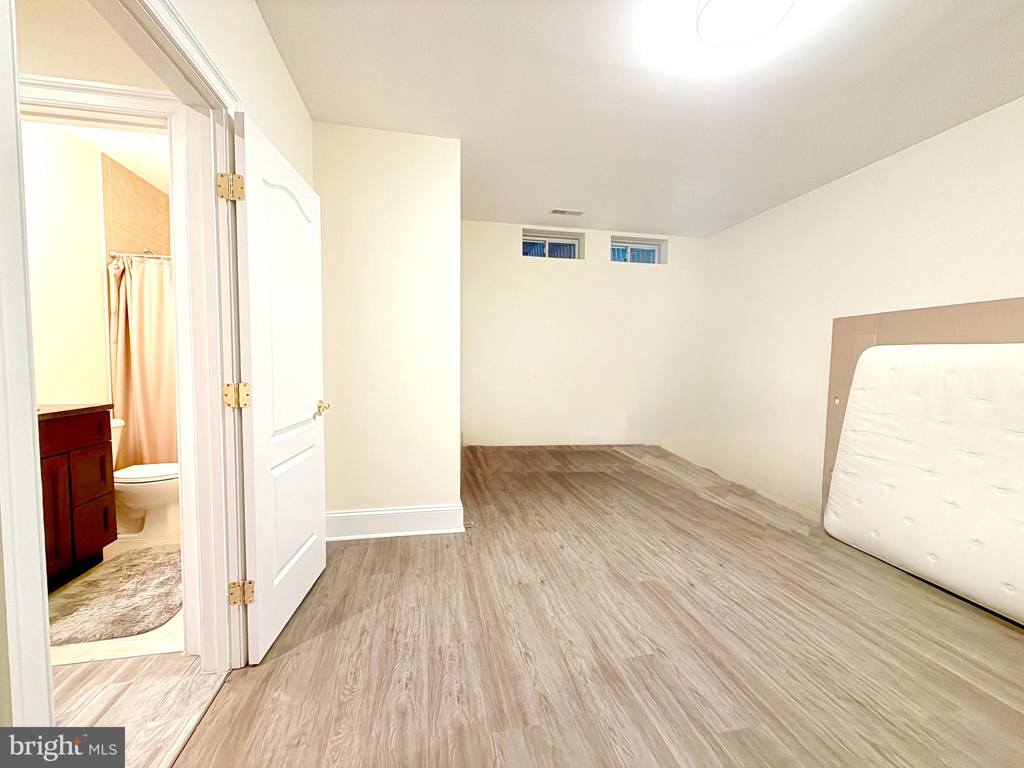 LAKEWOOD HILLS - Residential