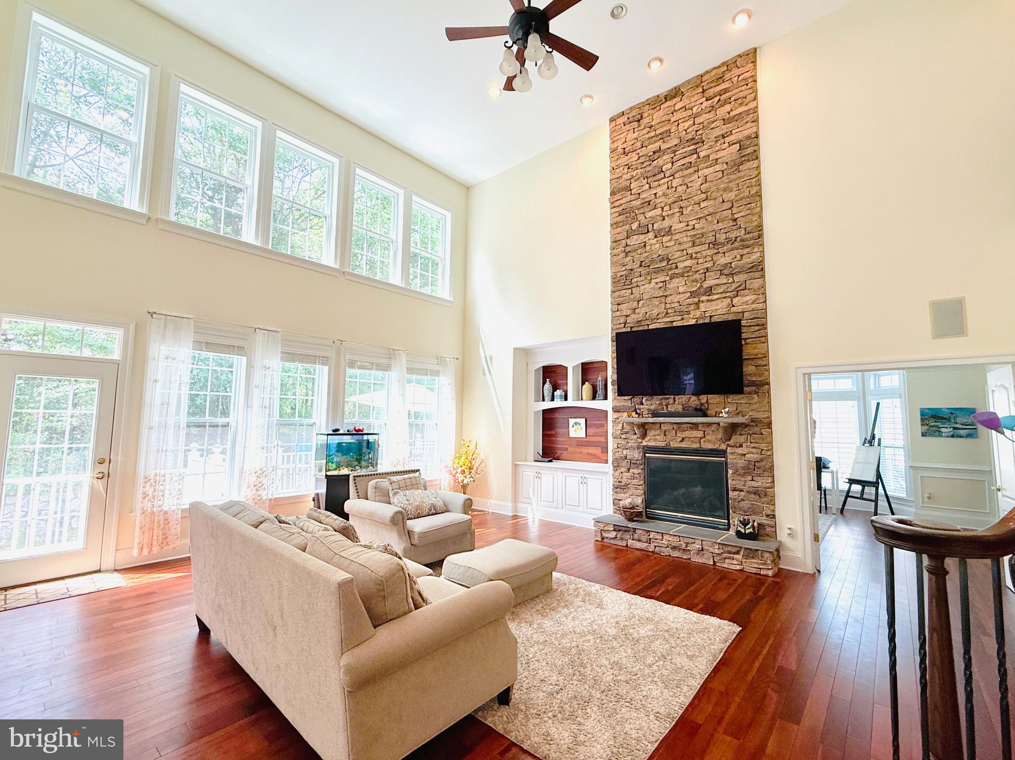 LAKEWOOD HILLS - Residential