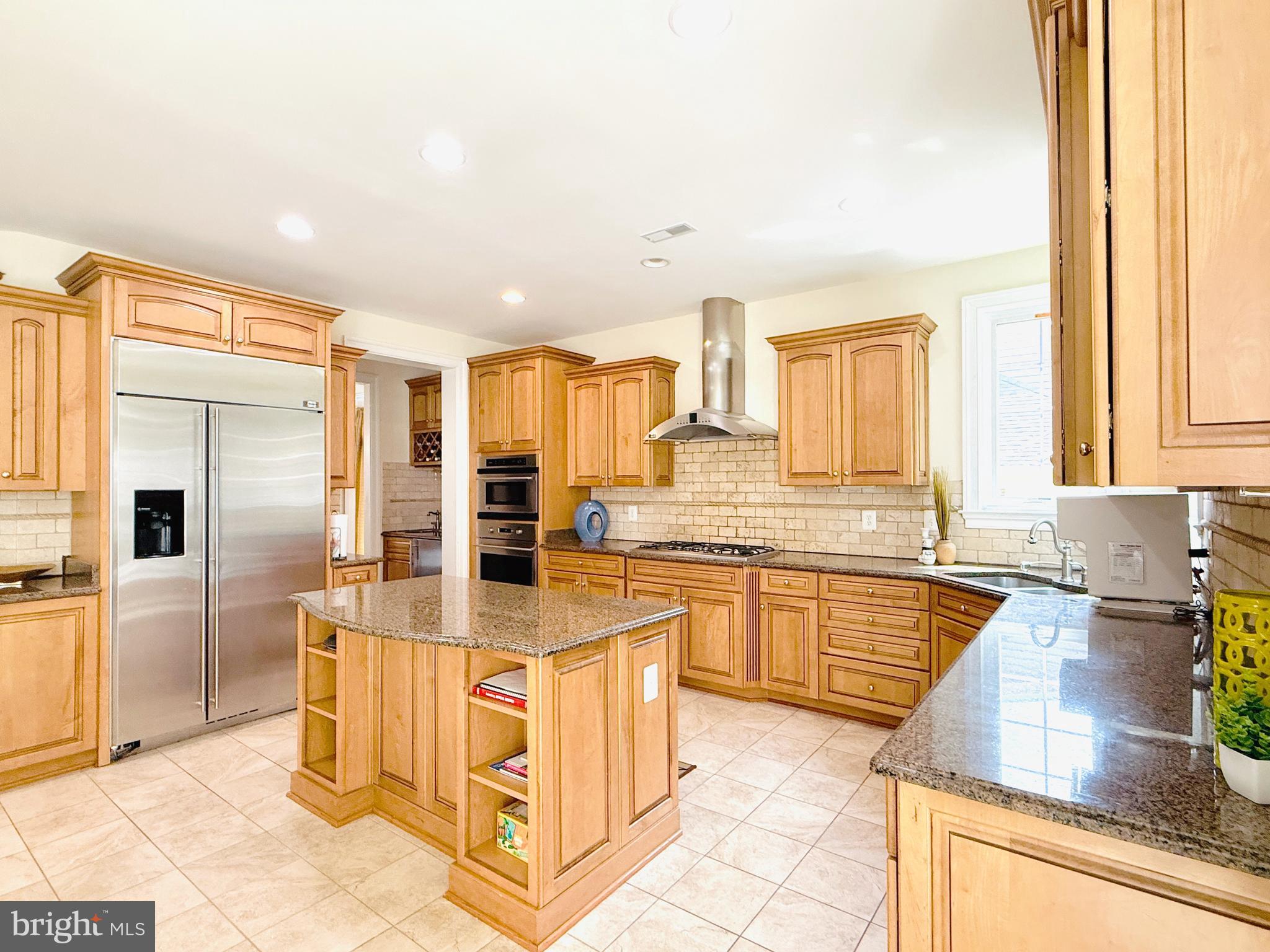 LAKEWOOD HILLS - Residential
