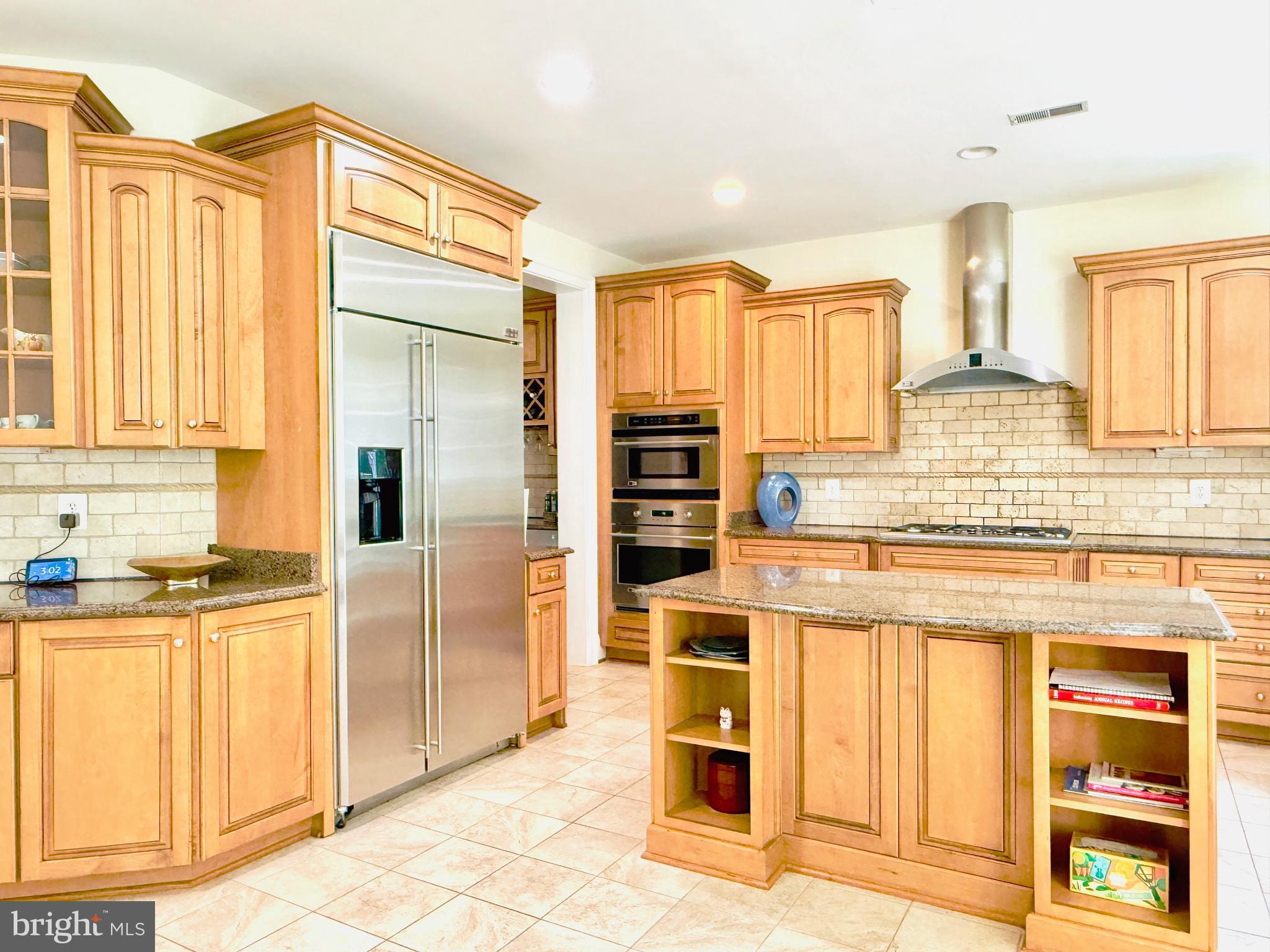 LAKEWOOD HILLS - Residential
