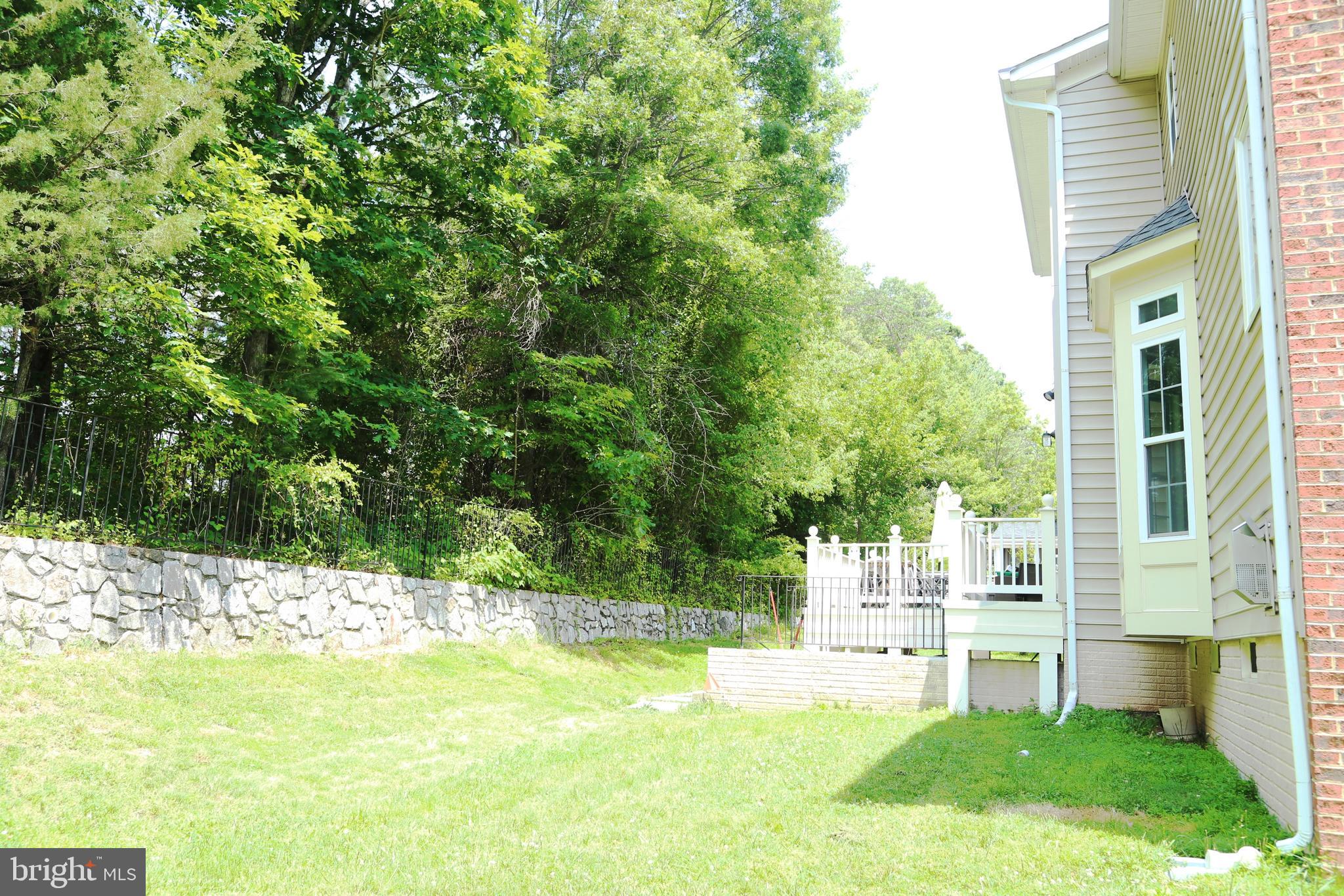 LAKEWOOD HILLS - Residential