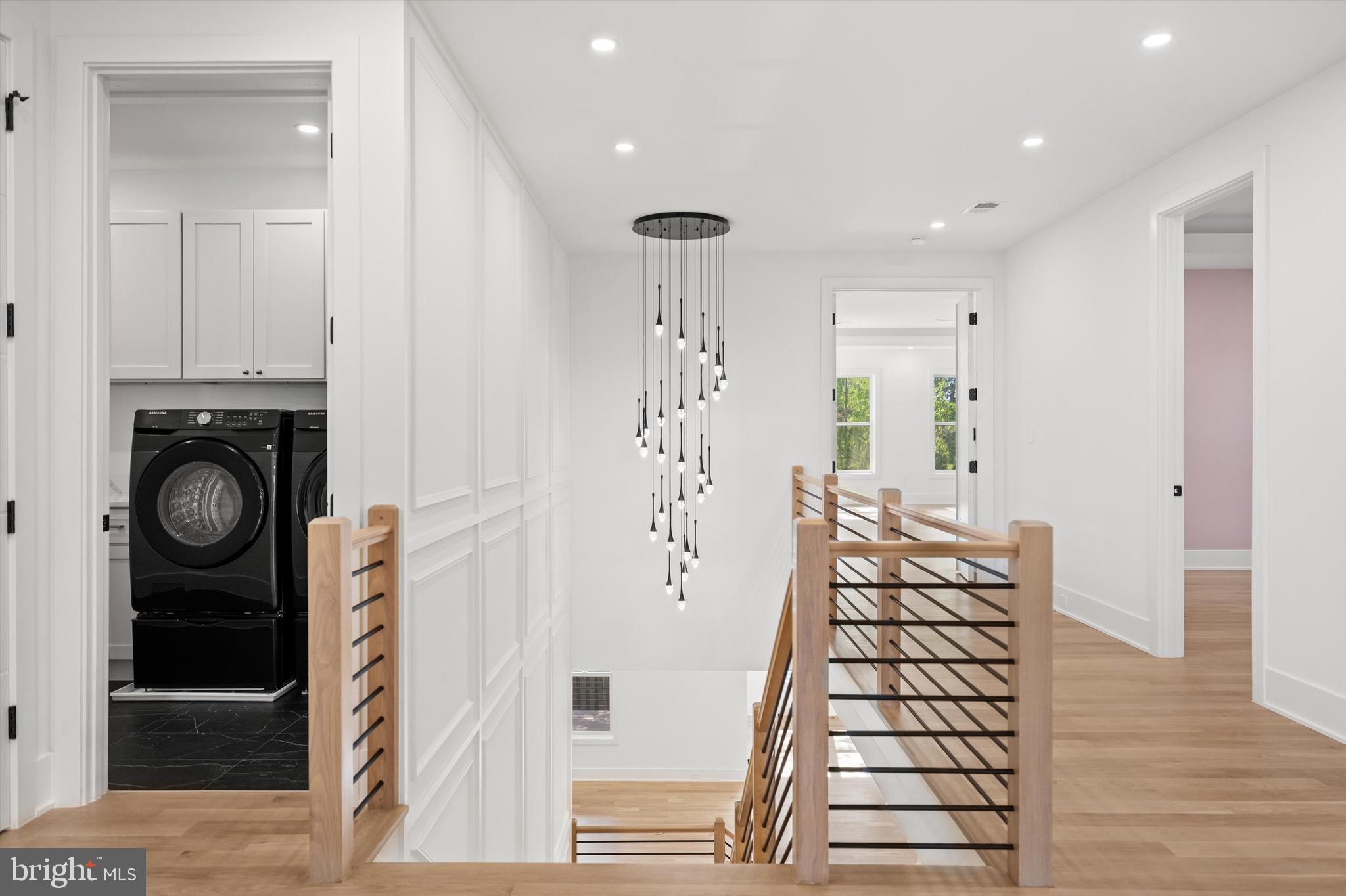 PIMMIT HILLS - Residential