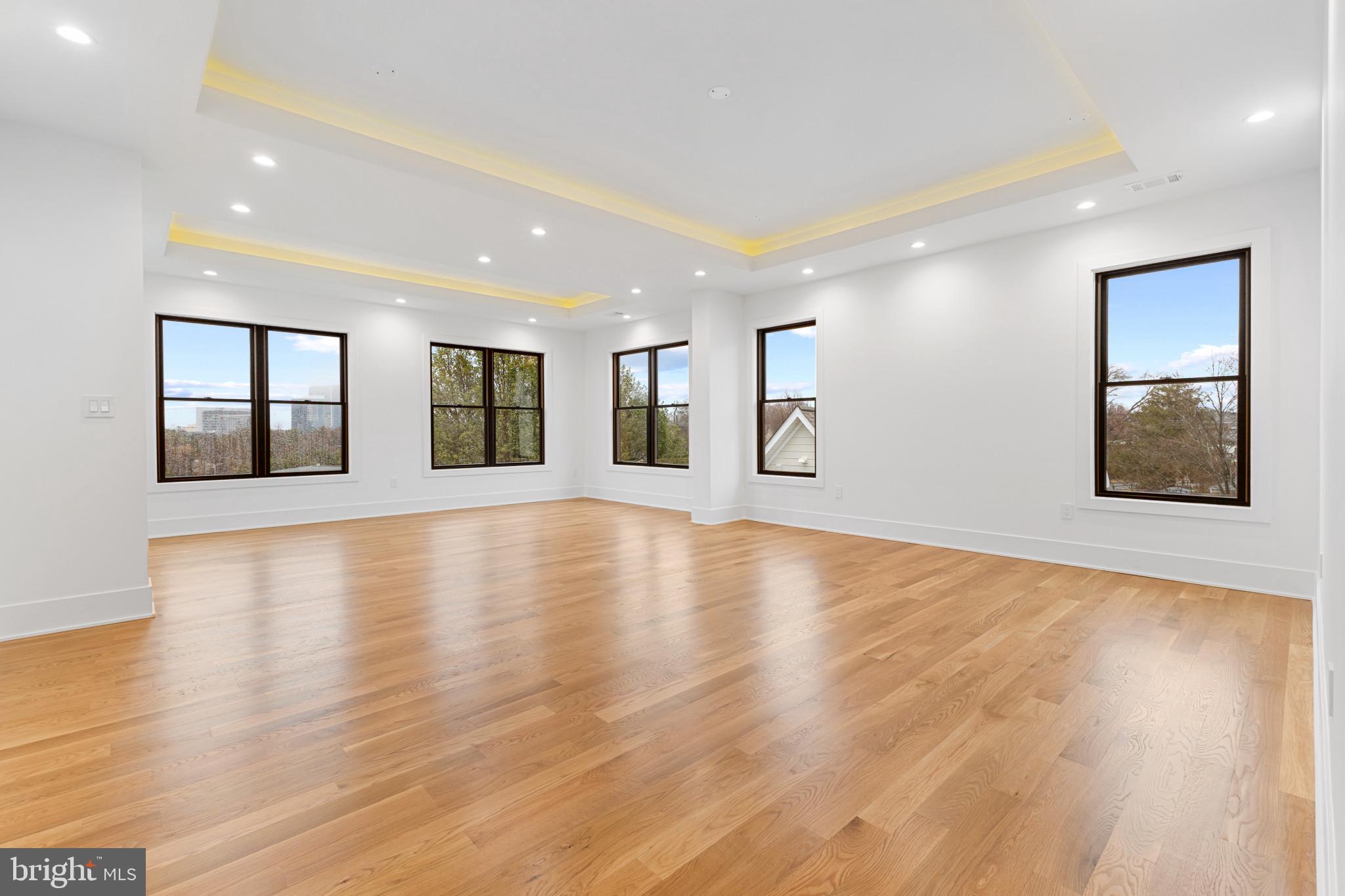 PIMMIT HILLS - Residential