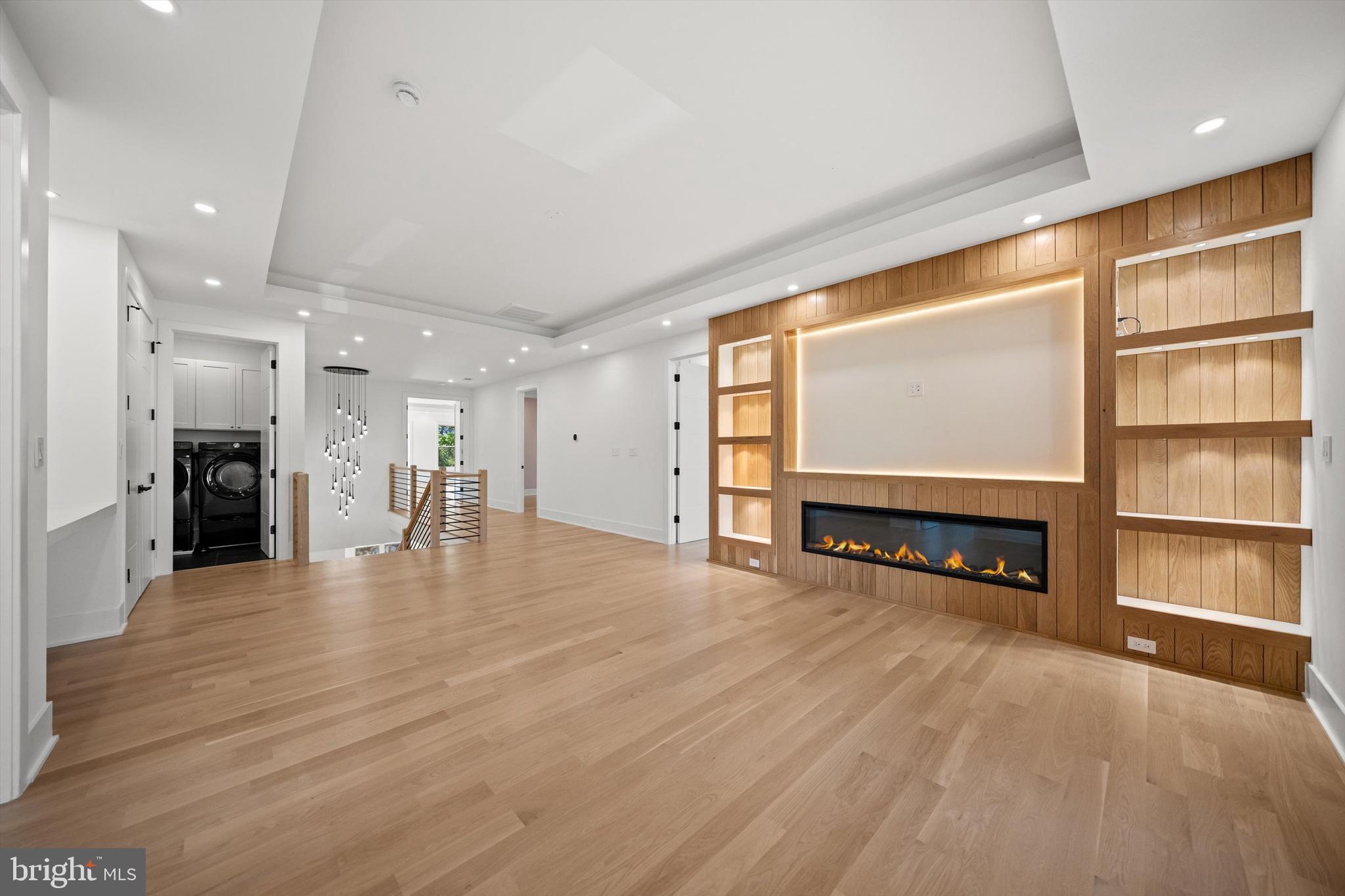 PIMMIT HILLS - Residential