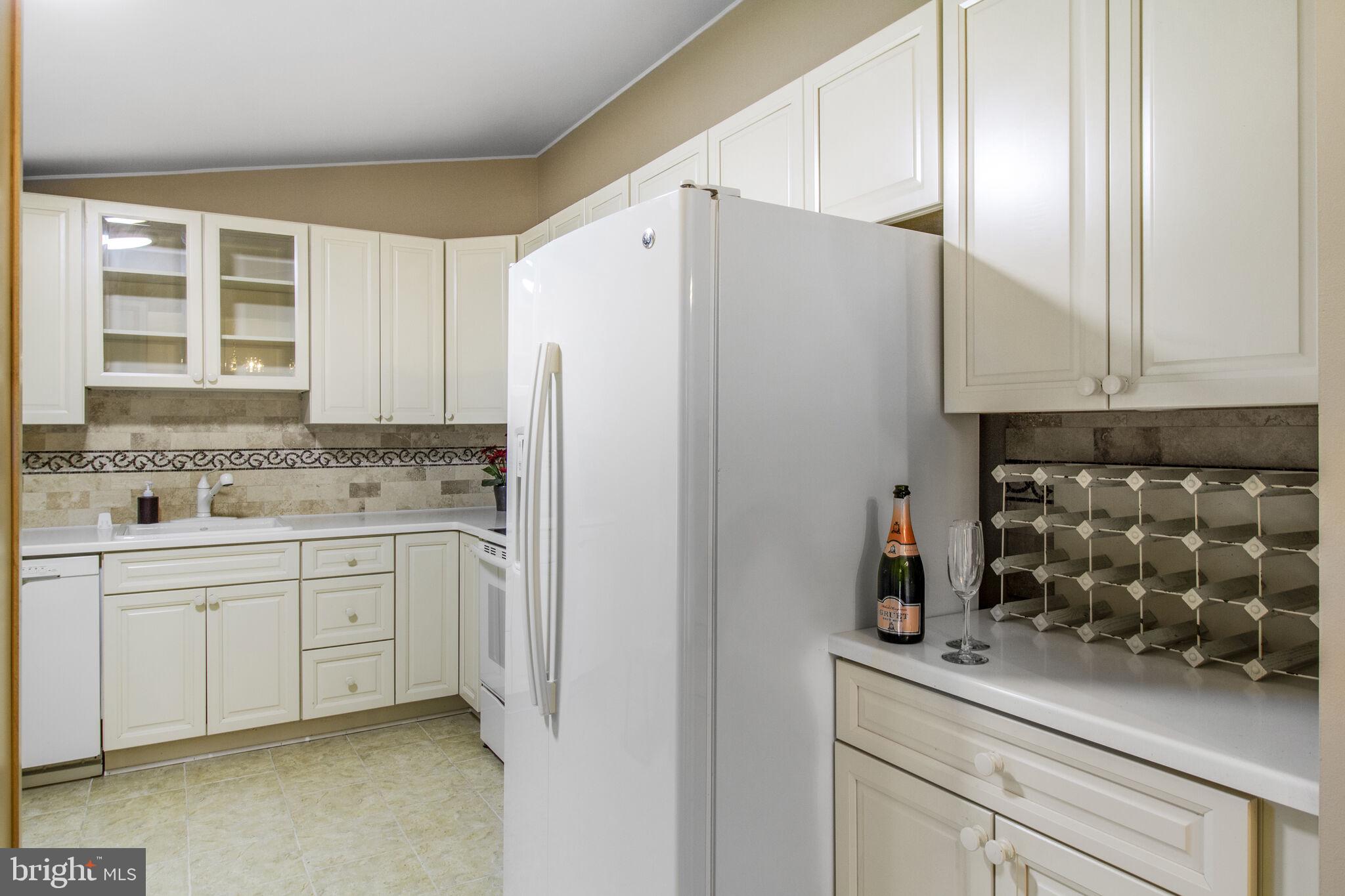 KINGS CONTRIVANCE - Residential