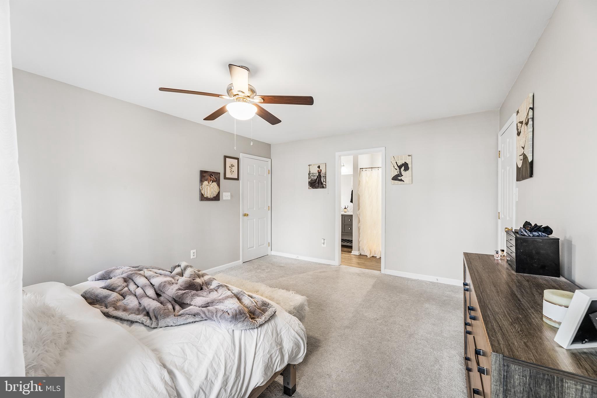 WHITE COVE - Residential