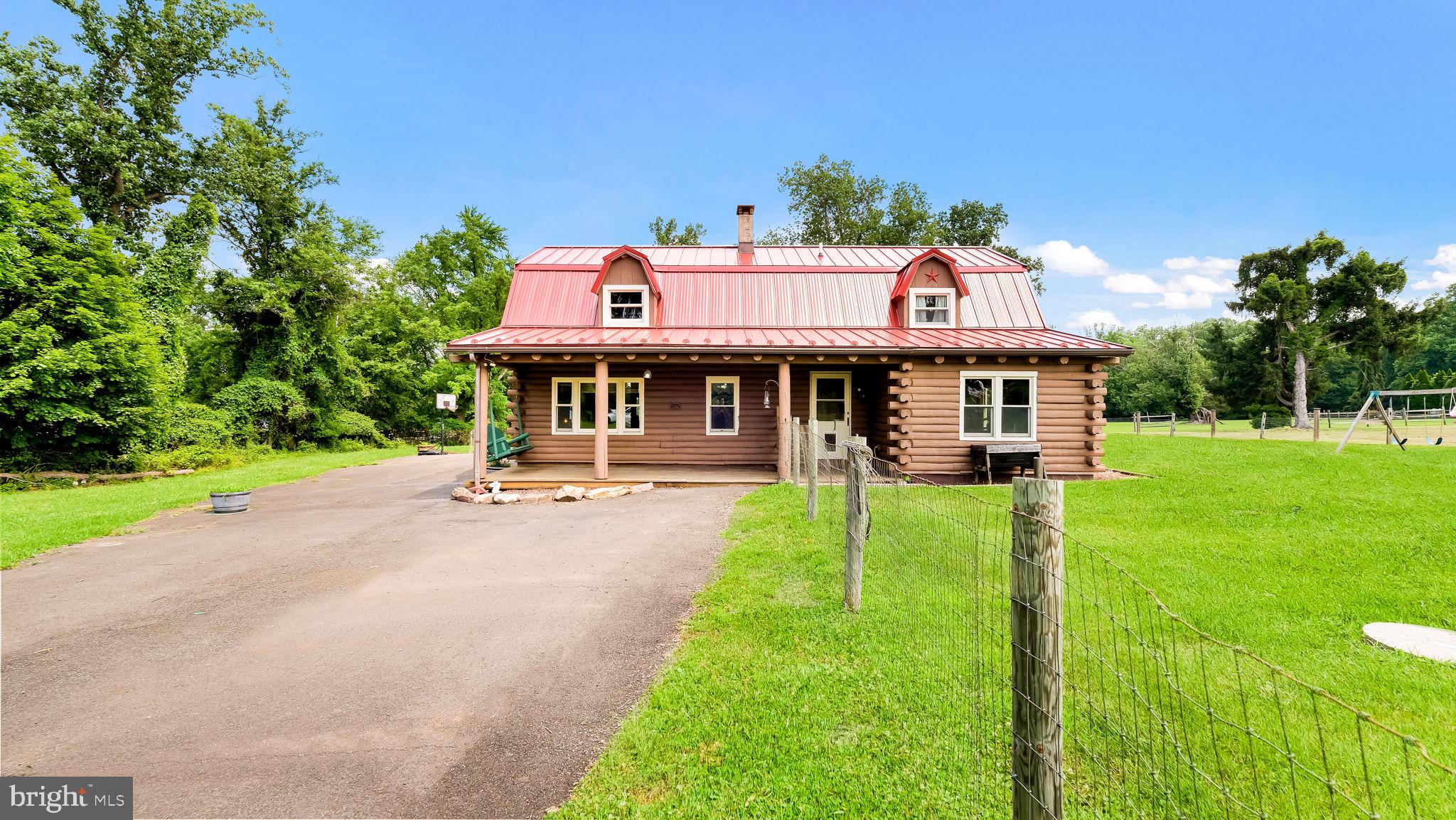 VILLAGE SHIRES - Residential