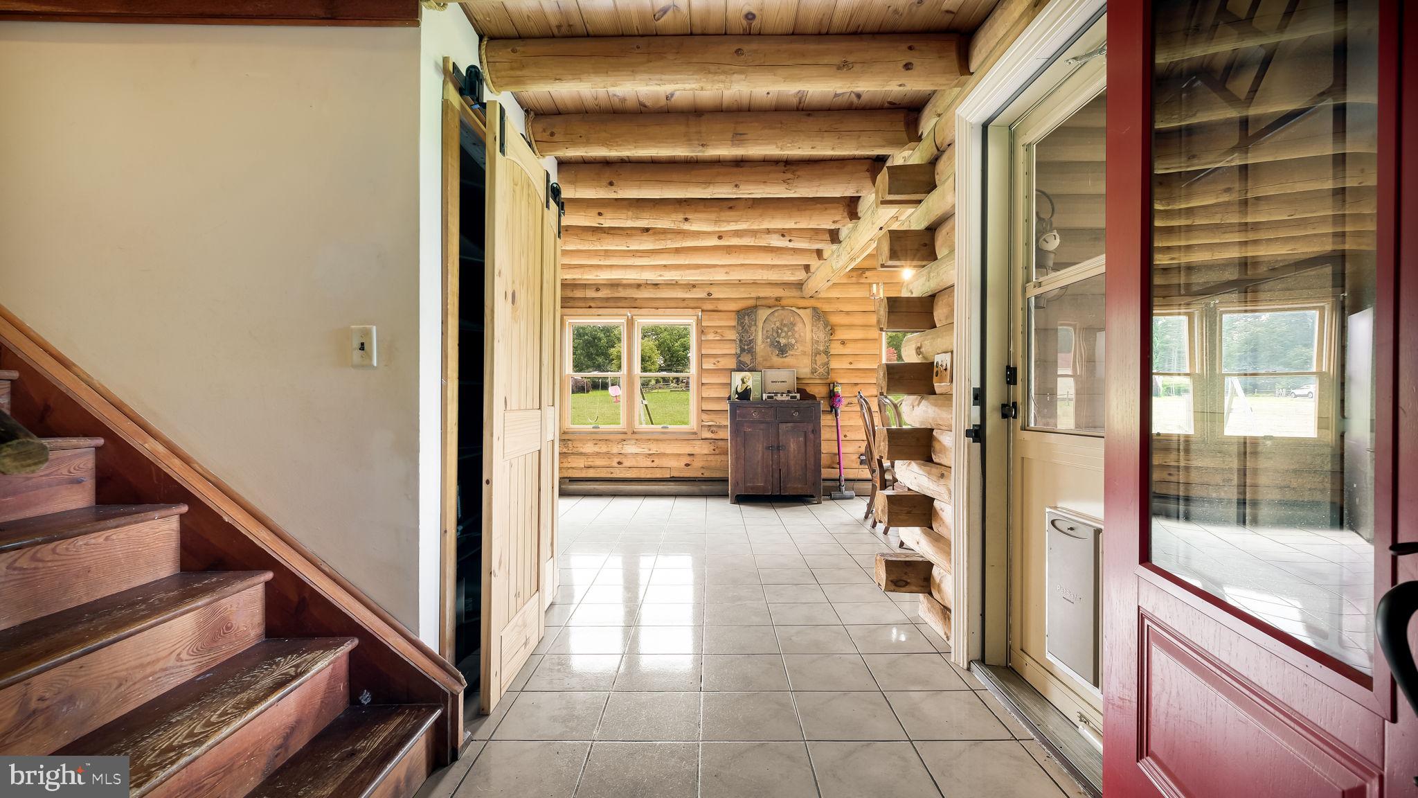 VILLAGE SHIRES - Residential