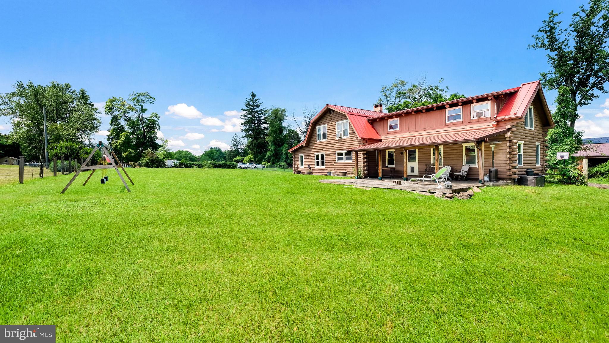 VILLAGE SHIRES - Residential
