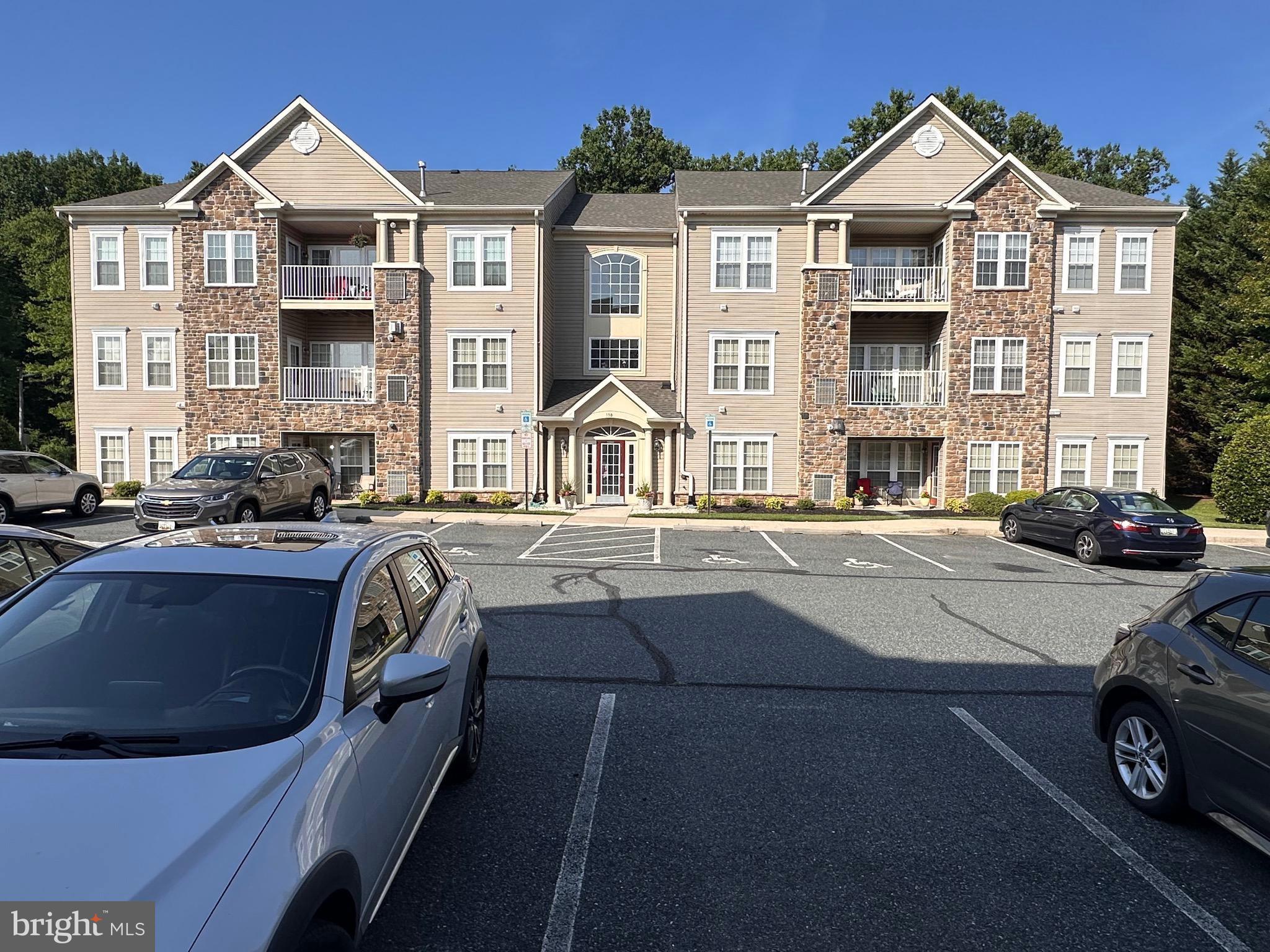 HEARTHSTONE AT VILLAGE SQUARE - Residential
