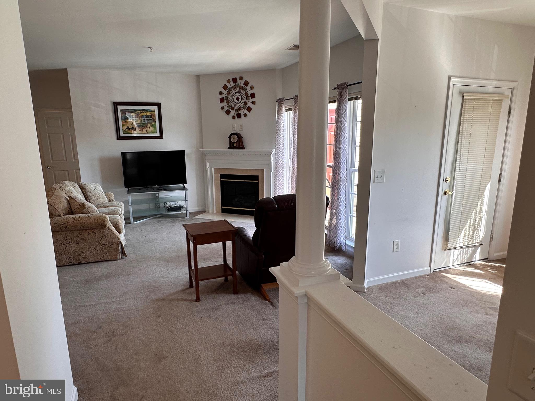 HEARTHSTONE AT VILLAGE SQUARE - Residential