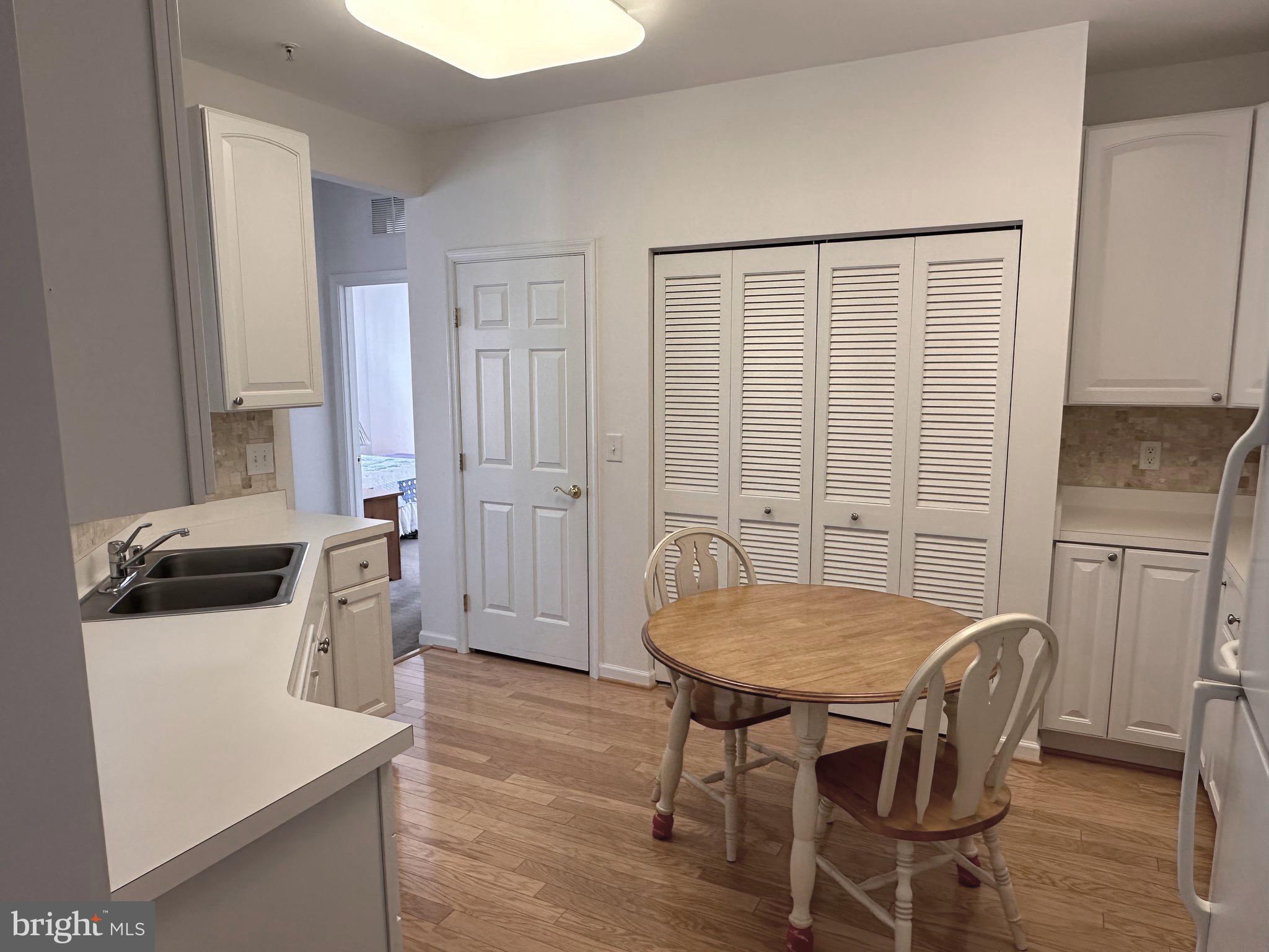 HEARTHSTONE AT VILLAGE SQUARE - Residential