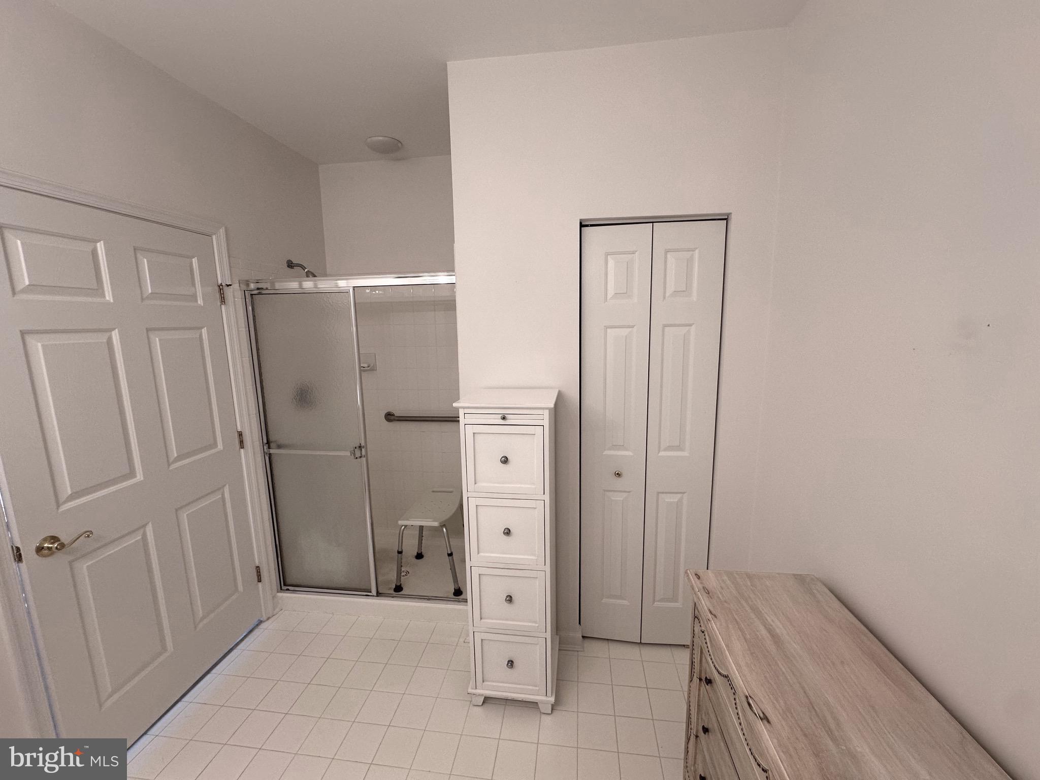 HEARTHSTONE AT VILLAGE SQUARE - Residential