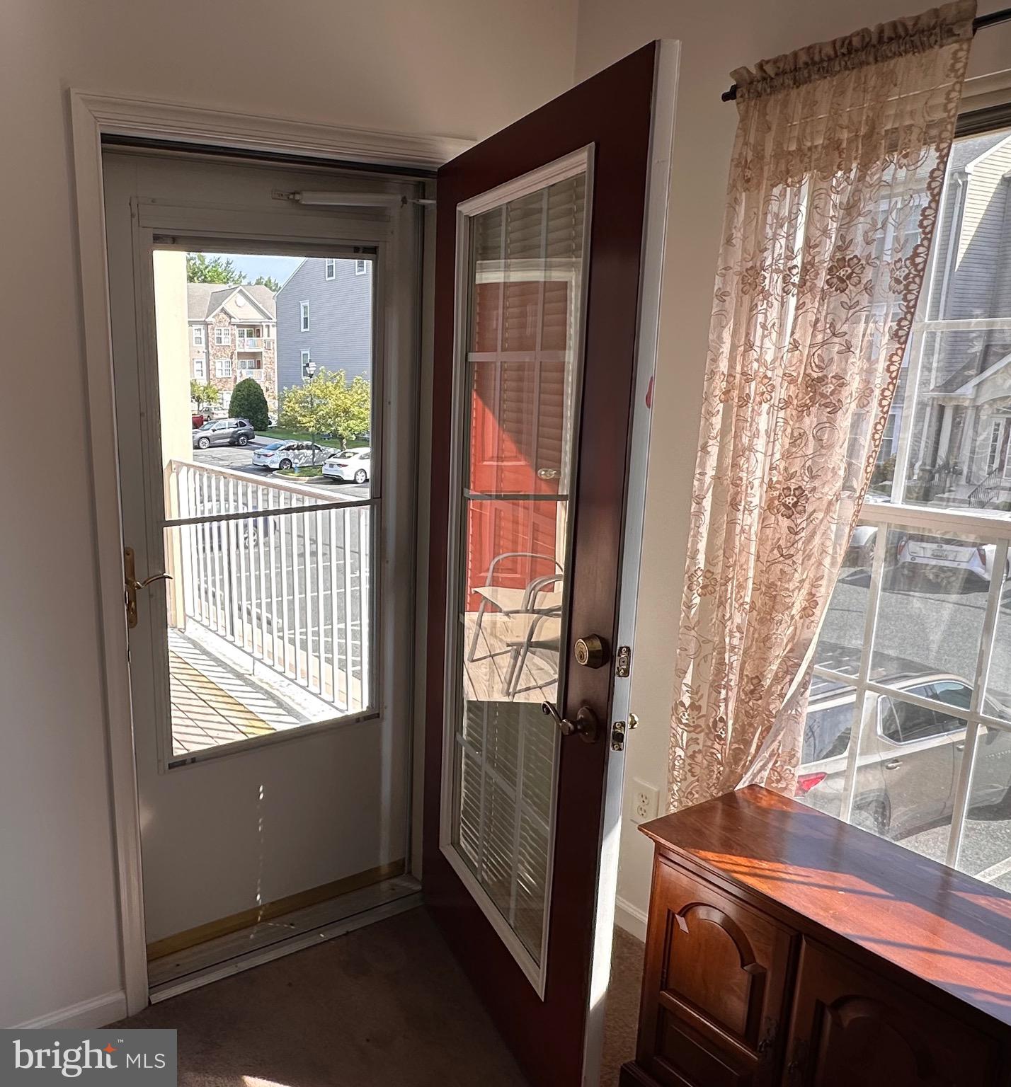 HEARTHSTONE AT VILLAGE SQUARE - Residential