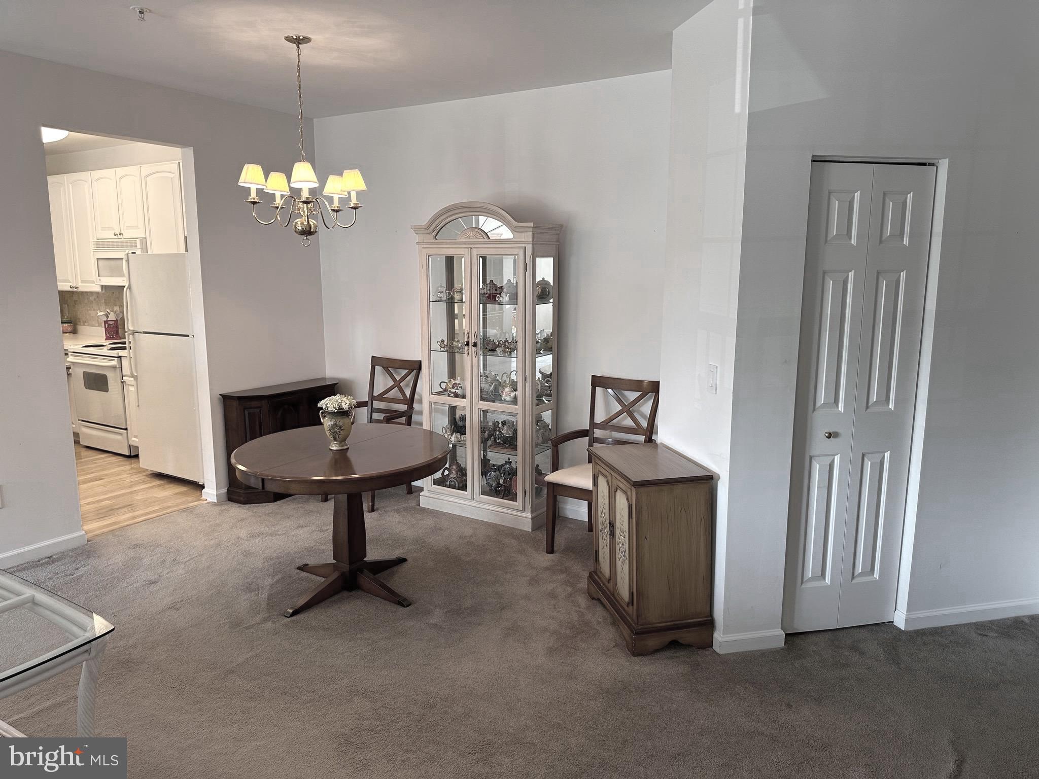 HEARTHSTONE AT VILLAGE SQUARE - Residential