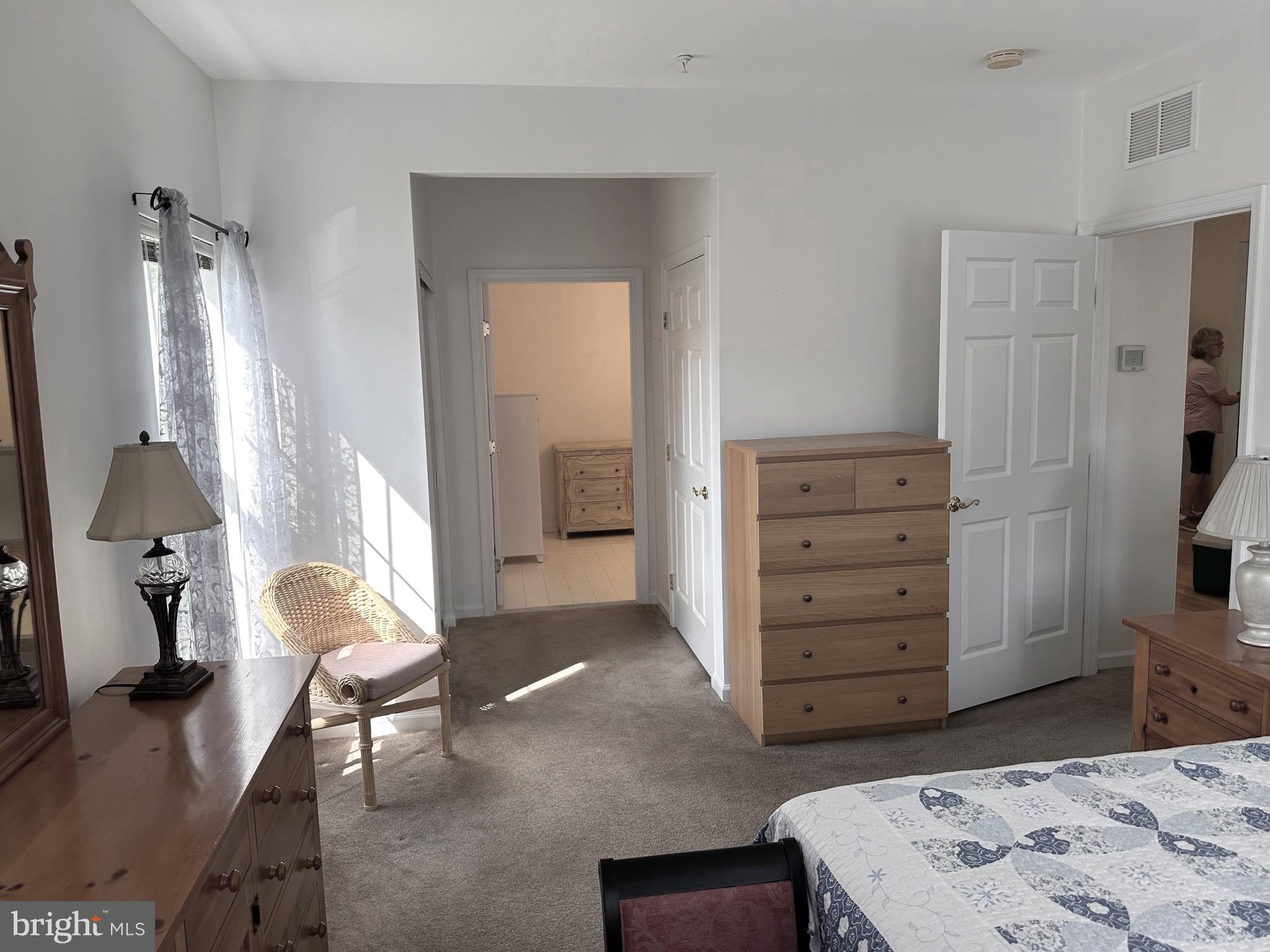 HEARTHSTONE AT VILLAGE SQUARE - Residential