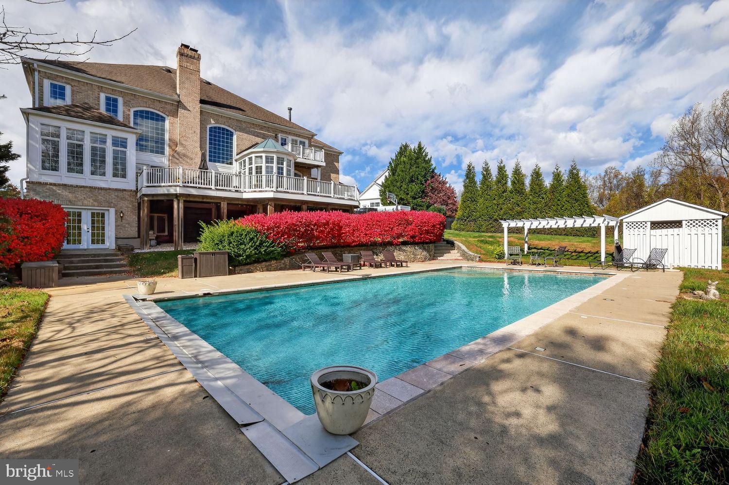 POTOMAC CHASE - Residential