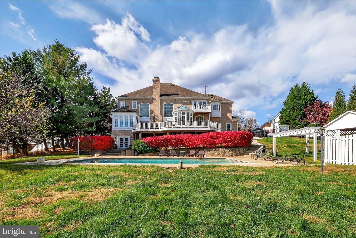 POTOMAC CHASE - Residential