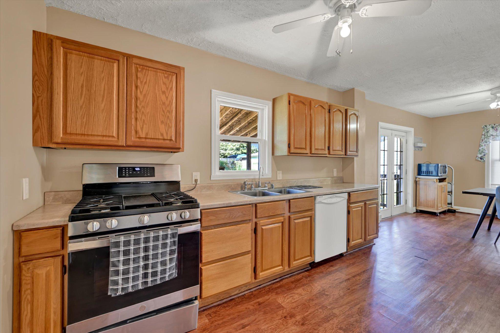 COLGATE PARK - Residential