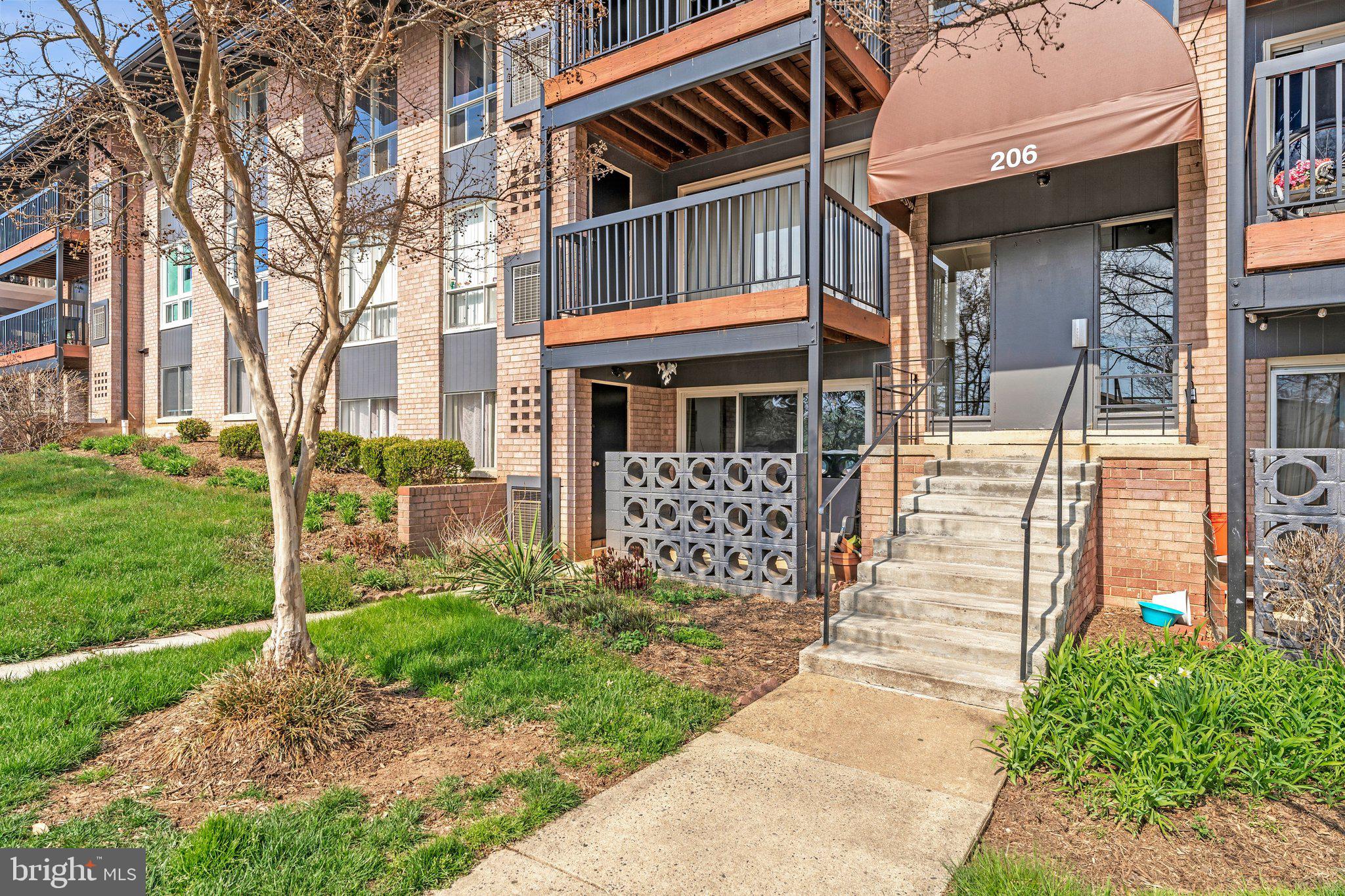 Move- in Ready, Spacious  & Bright one-Bedroom + Den condo in the heart of Vienna.  Condo fee includes Natural Gas,  Water, Trash  + Snow Removal.   **Hardwood Floor Throughout. ( No Carpet ). **BRAND-NEW PAINT THROUGHOUT.  **BRAND-NEW WINDOWS.+ BRAND-NEW BLINDS... & More.  ** REPLACED the  HVAC (Feb, 2024 )  and Air Conditioner ( May, 2024) .  Spacious & Private Balcony with a peaceful view.  **Desirable Location: Walk to Whole Foods, Giant, popular Restaurants, and the Vienna Community Center.   Also, just minutes from Tysons Corner, I-495, and I-66. making commuting effortless.  Come live a wonderful life at this Bright & Beautiful condo here!