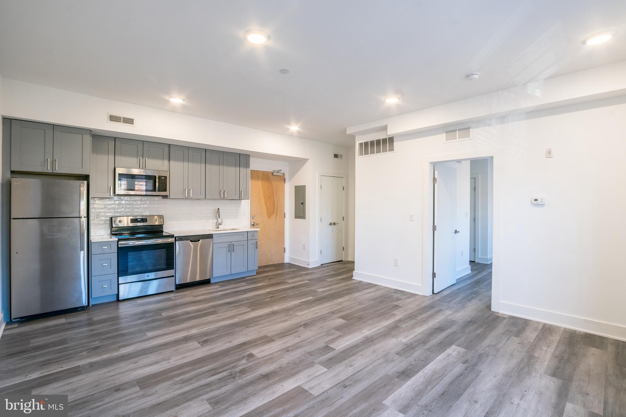 GRADUATE HOSPITAL - Residential Lease