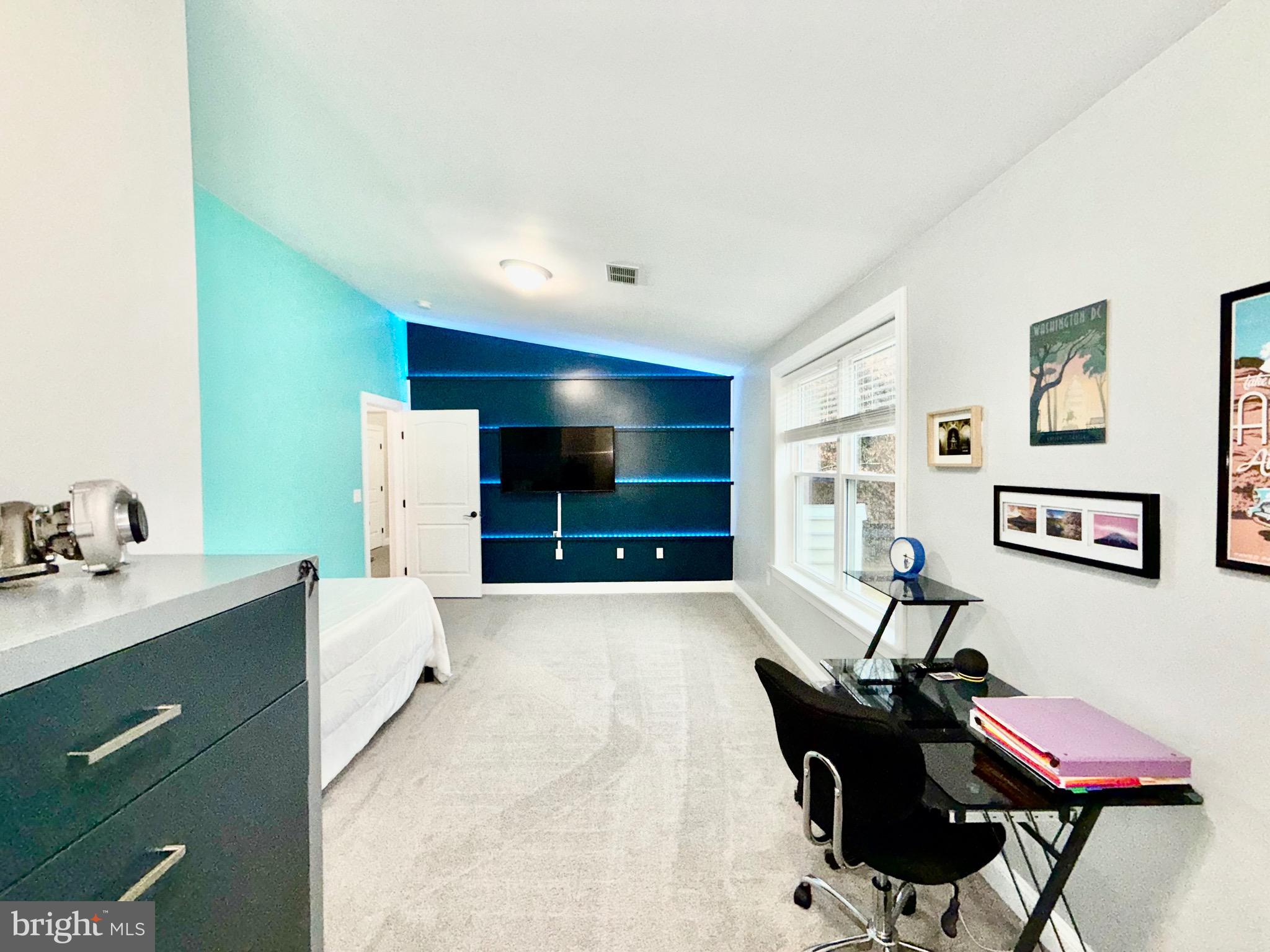 CALVERT MANOR-2ND ADDN - Residential