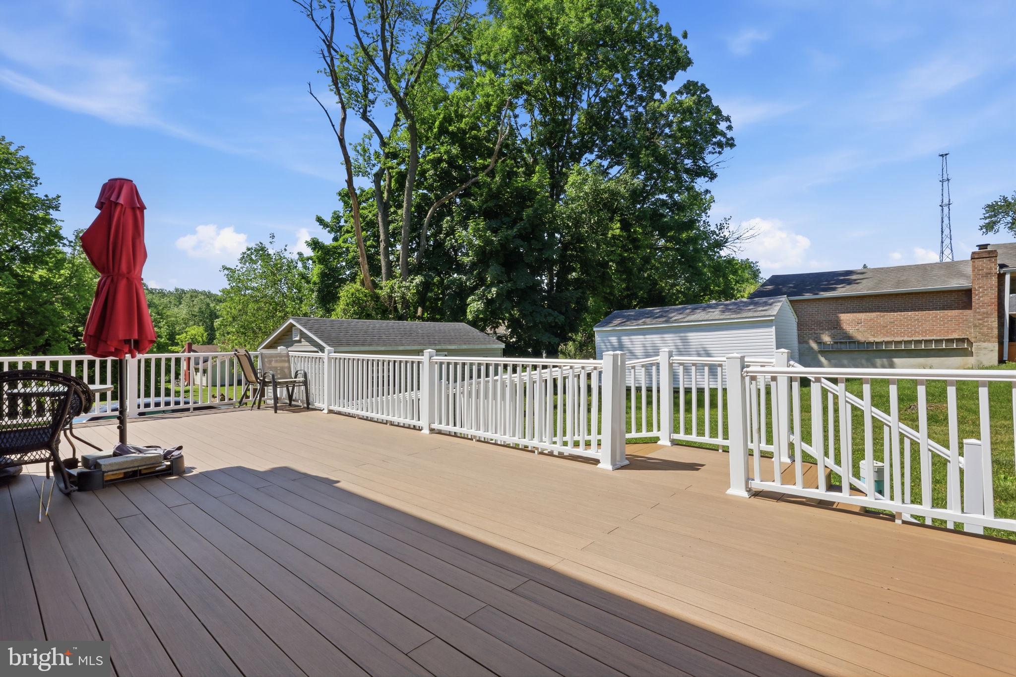 TWIN OAKS - Residential