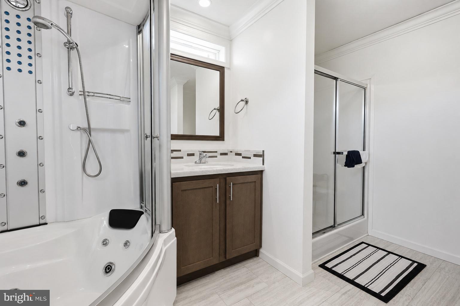 TWIN OAKS - Residential