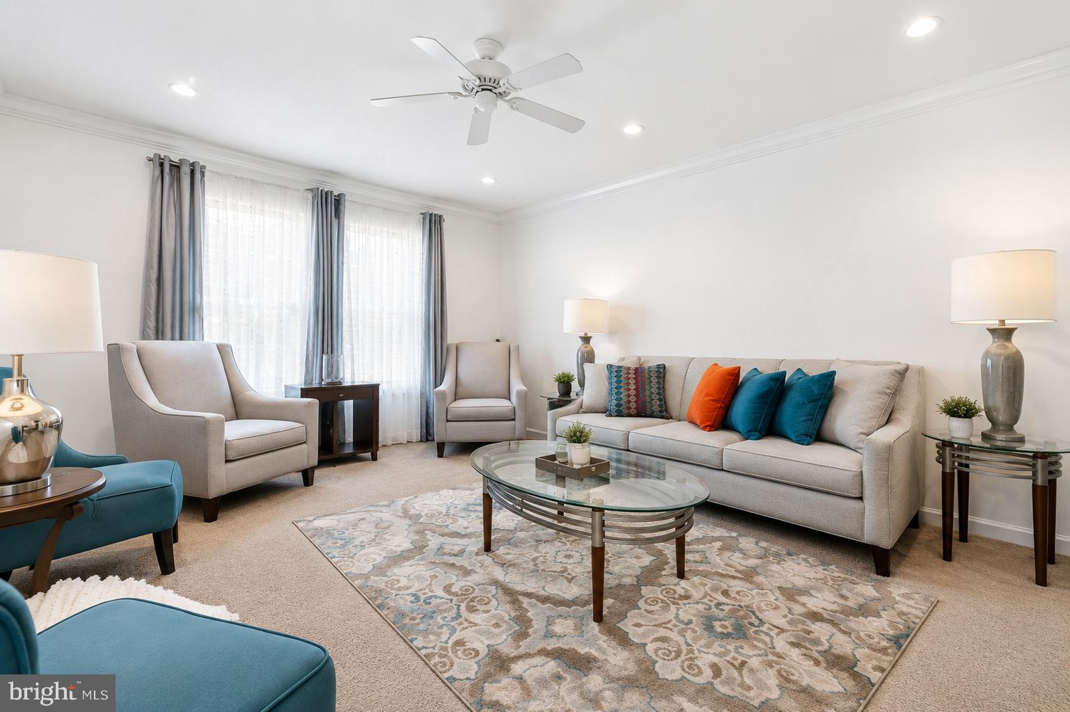 TWIN OAKS - Residential
