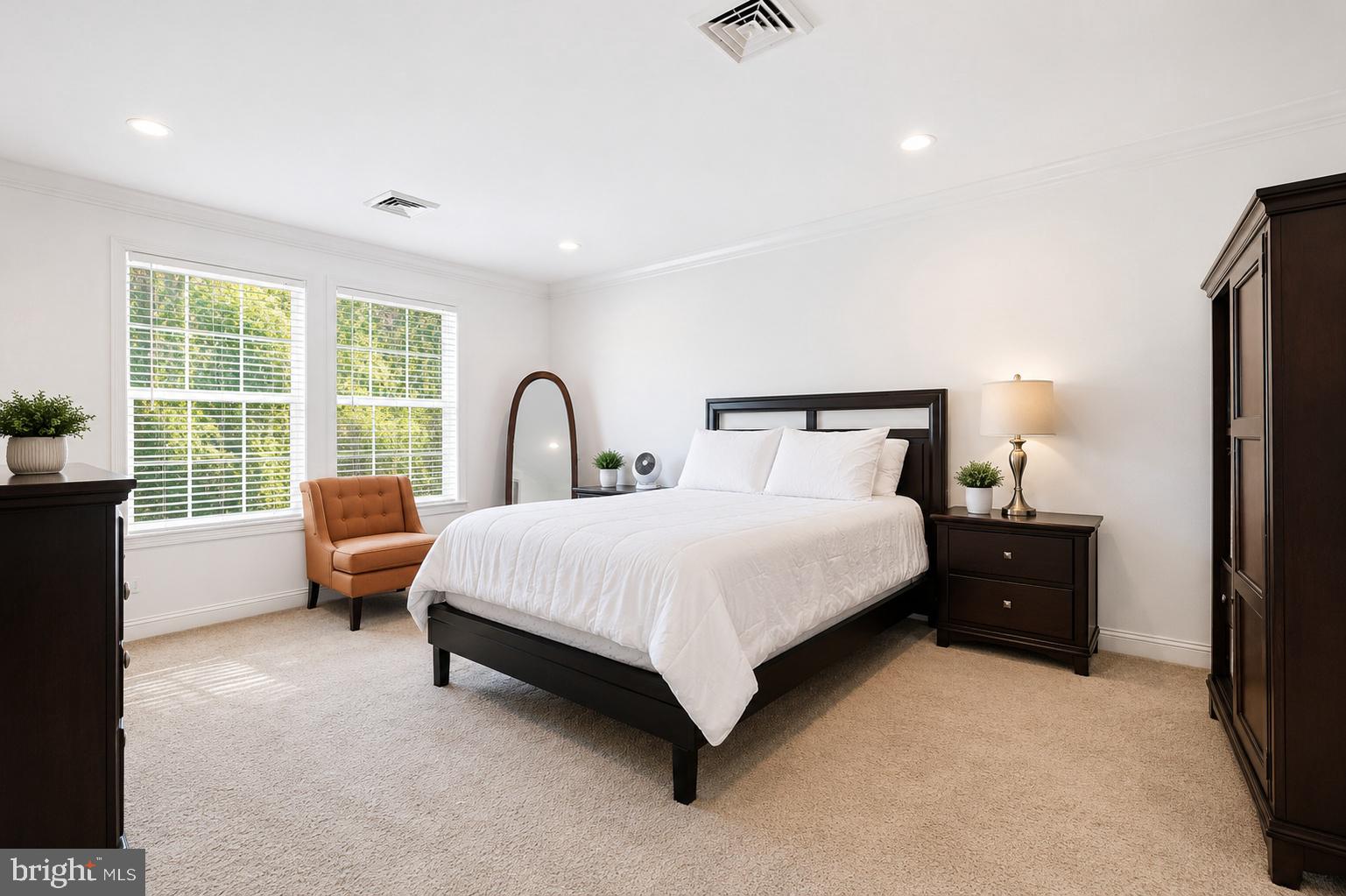 TWIN OAKS - Residential