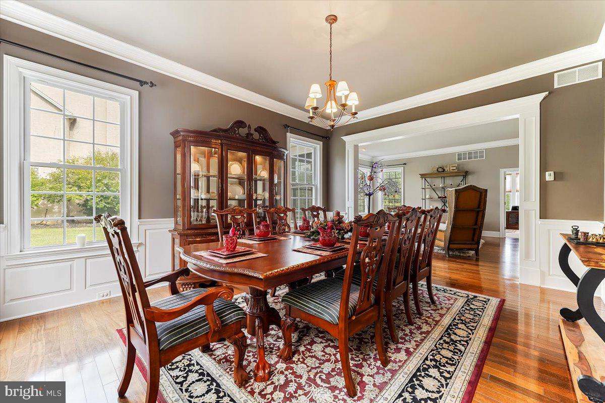 PONDVIEW - Residential