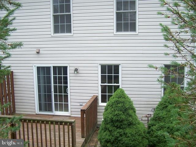 MANOR OAKS - Residential