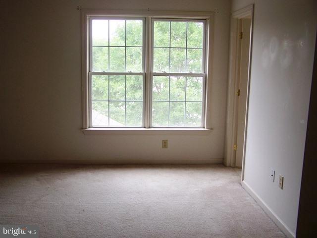 MANOR OAKS - Residential
