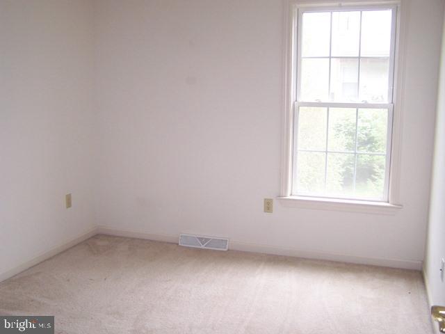 MANOR OAKS - Residential