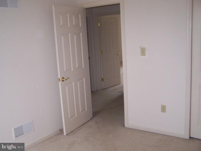 MANOR OAKS - Residential