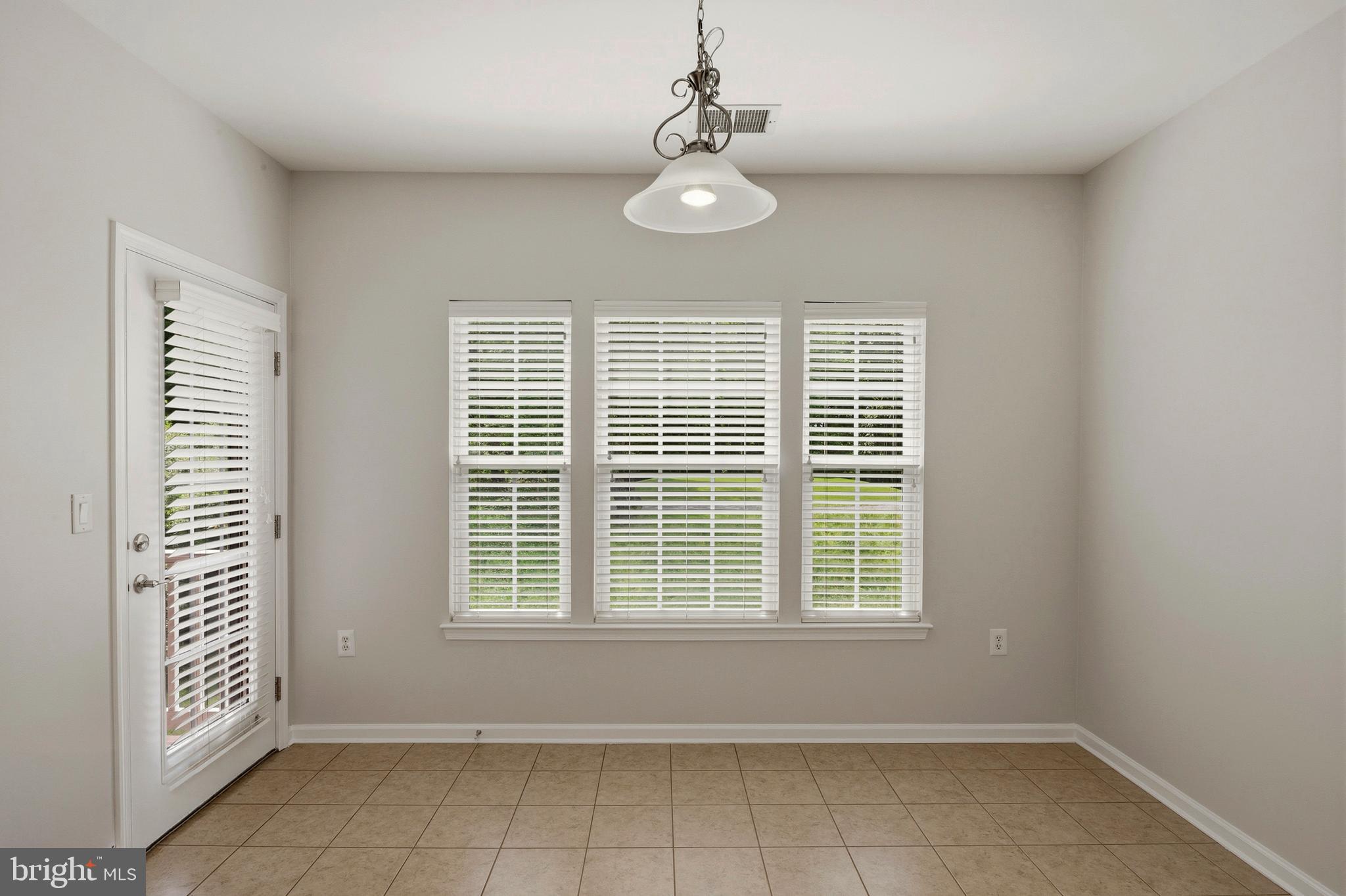 COURTYARDS AT WAVERLY WOODS EAST - Residential