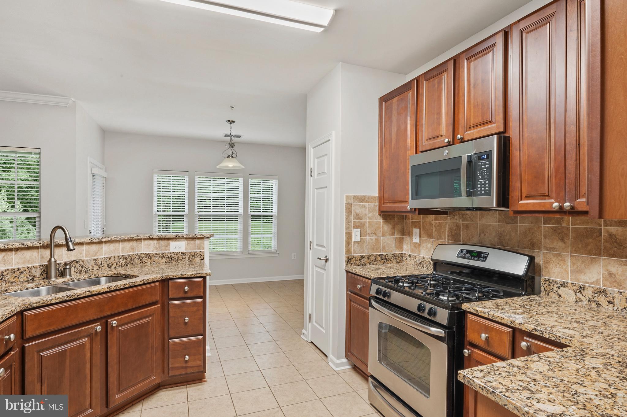 COURTYARDS AT WAVERLY WOODS EAST - Residential
