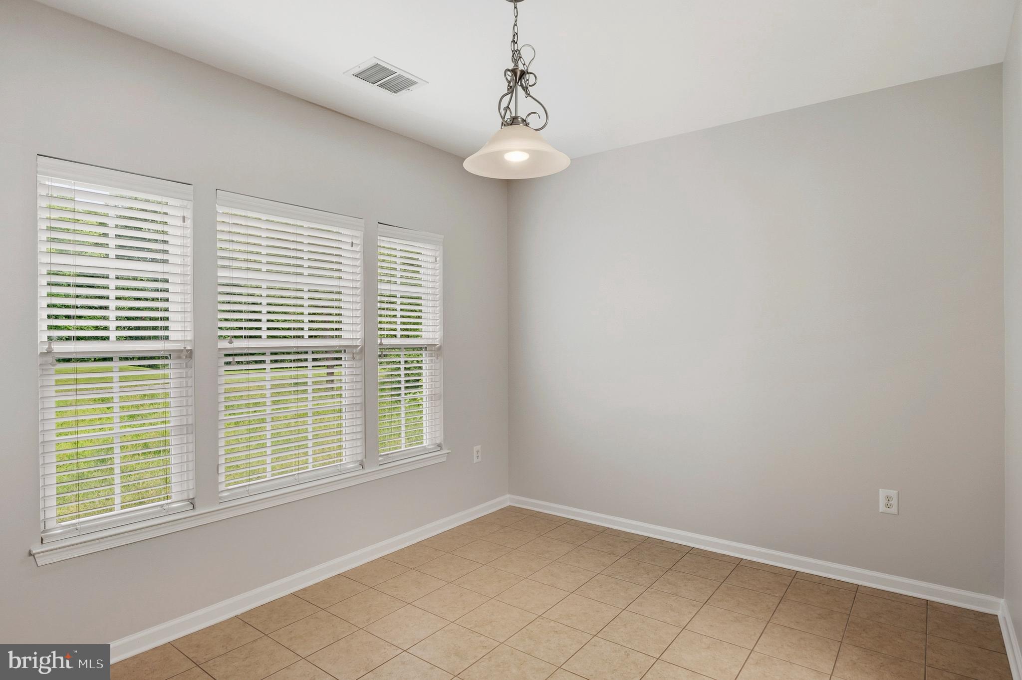 COURTYARDS AT WAVERLY WOODS EAST - Residential