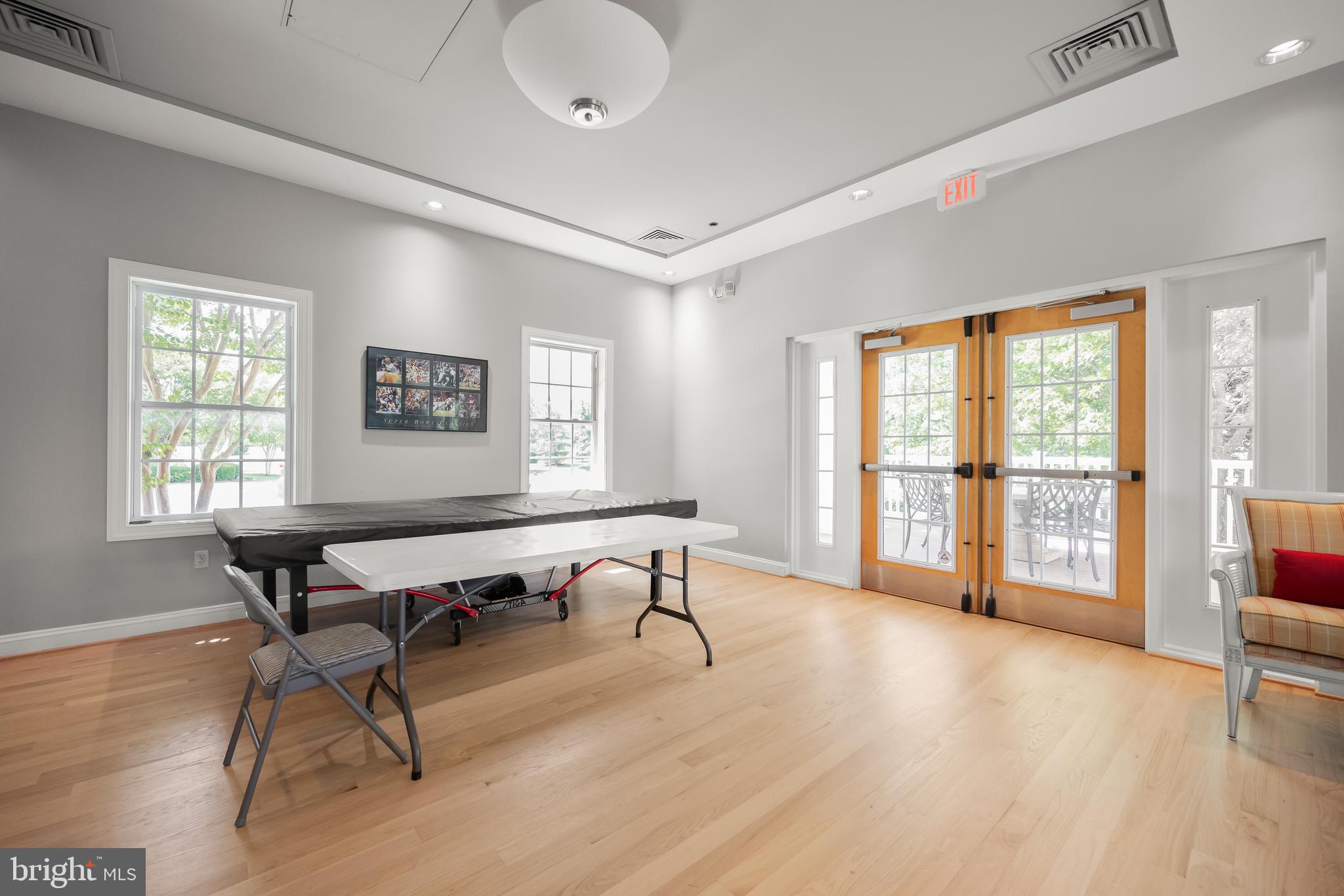 SIGNATURE CLUB AT GREENVIEW - Residential