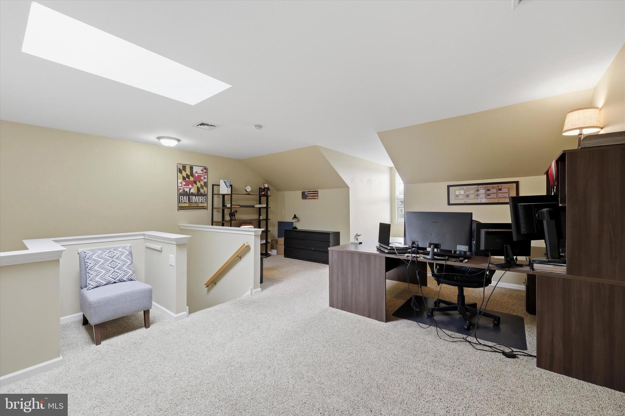 FREEDLEY SQUARE - Residential