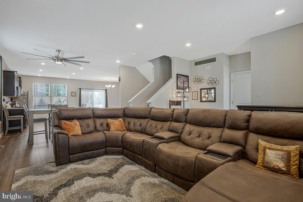 WOODMORE OVERLOOK - Residential
