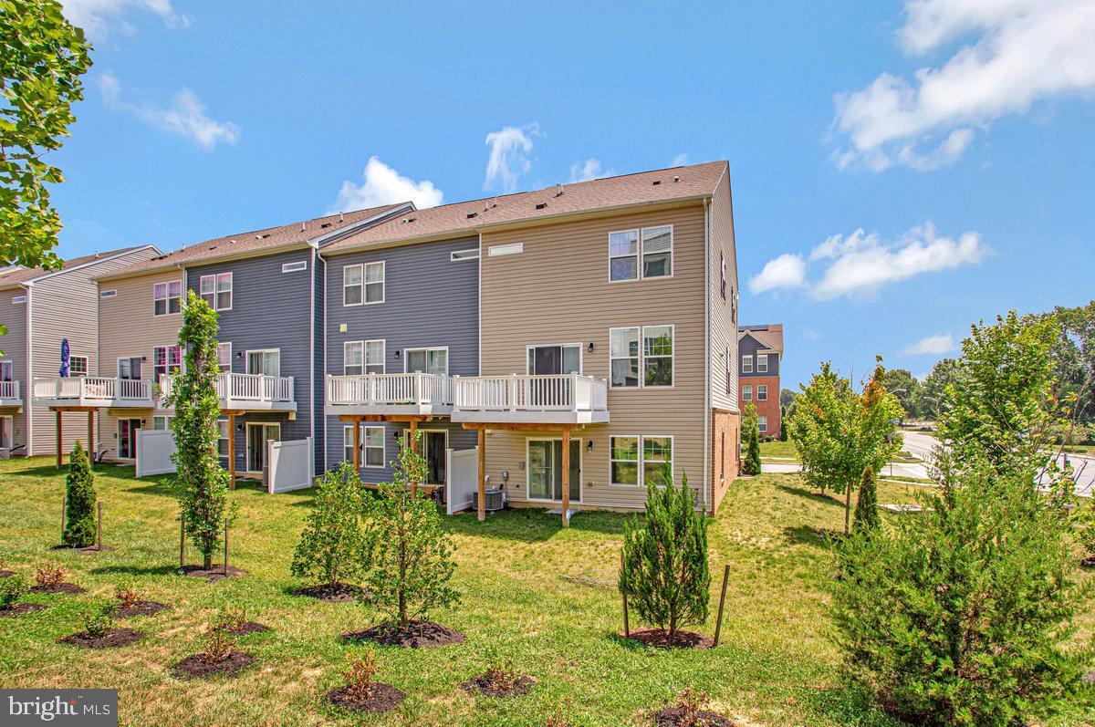 WOODMORE OVERLOOK - Residential