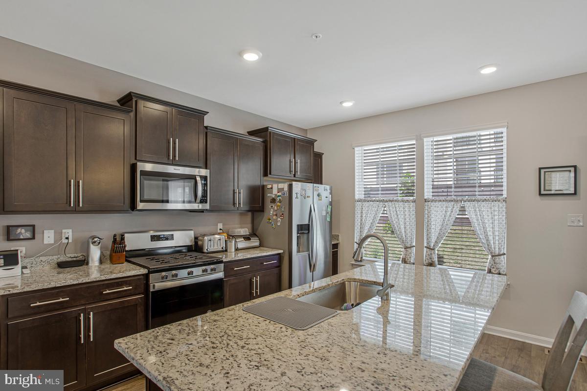 WOODMORE OVERLOOK - Residential