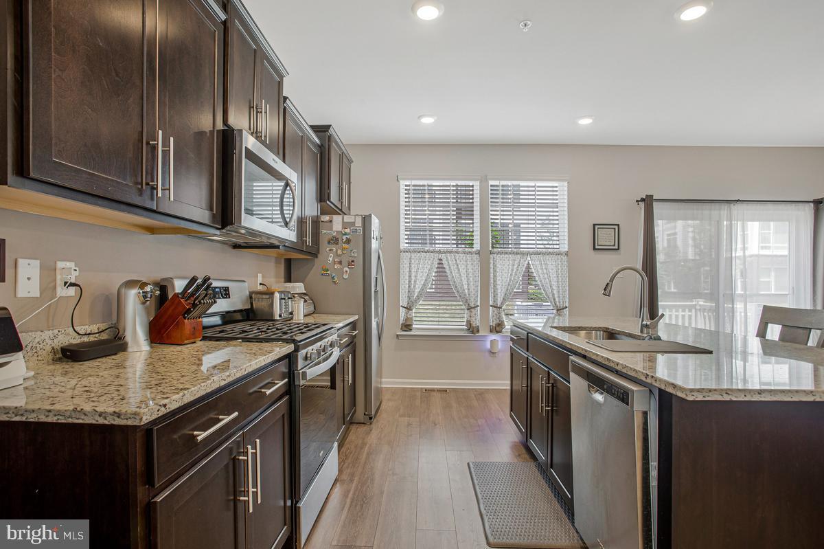 WOODMORE OVERLOOK - Residential