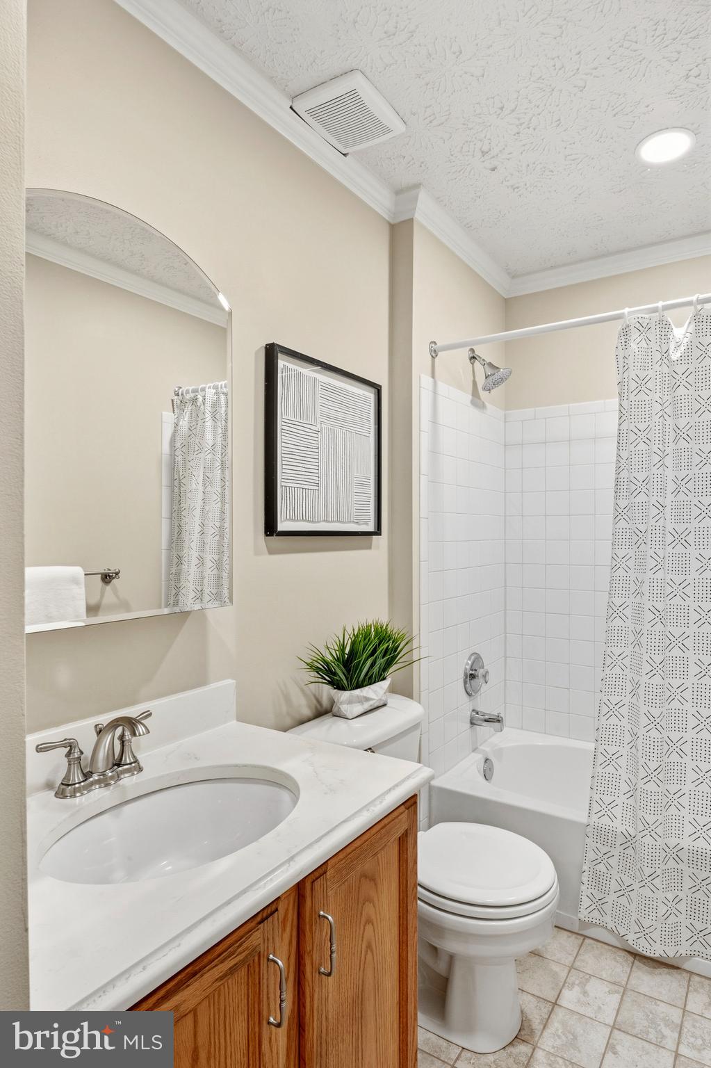 FOX CHASE - Residential