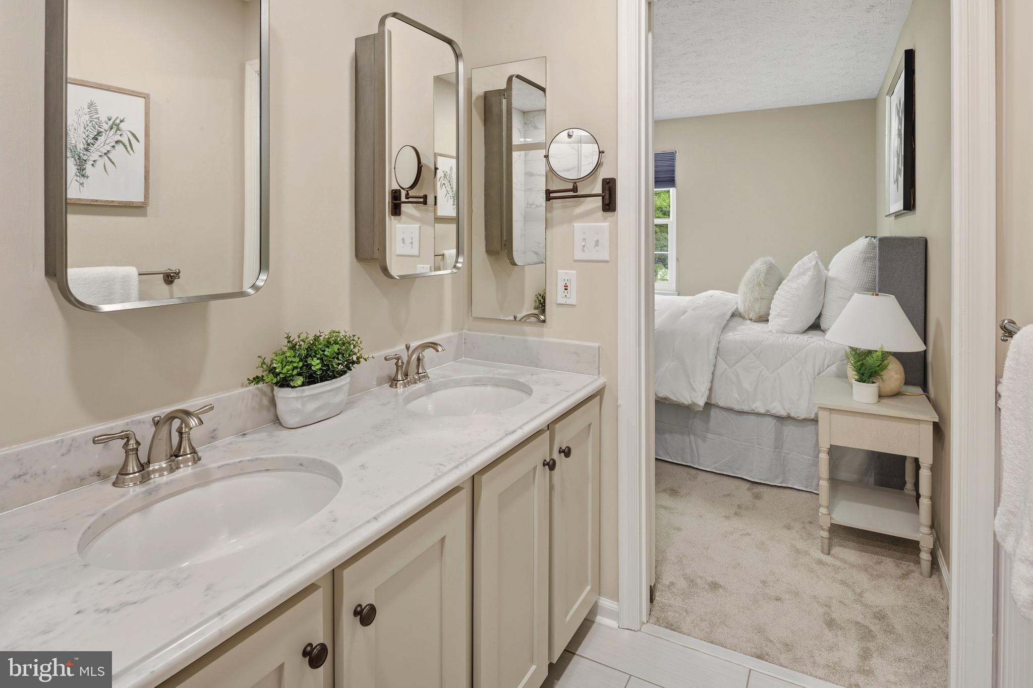 FOX CHASE - Residential