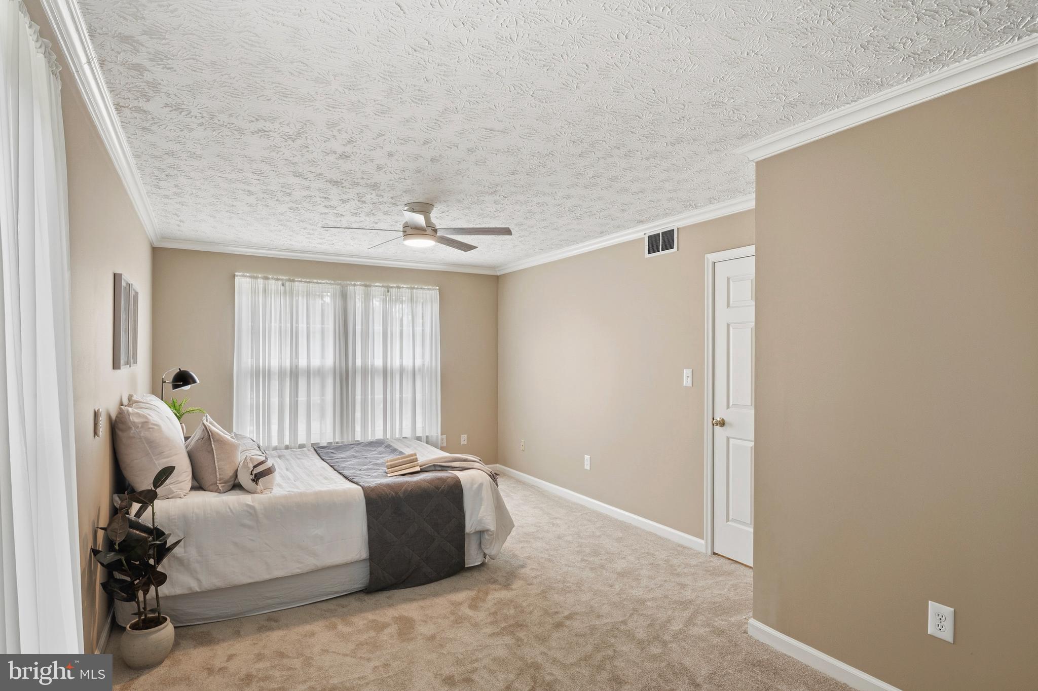 FOX CHASE - Residential