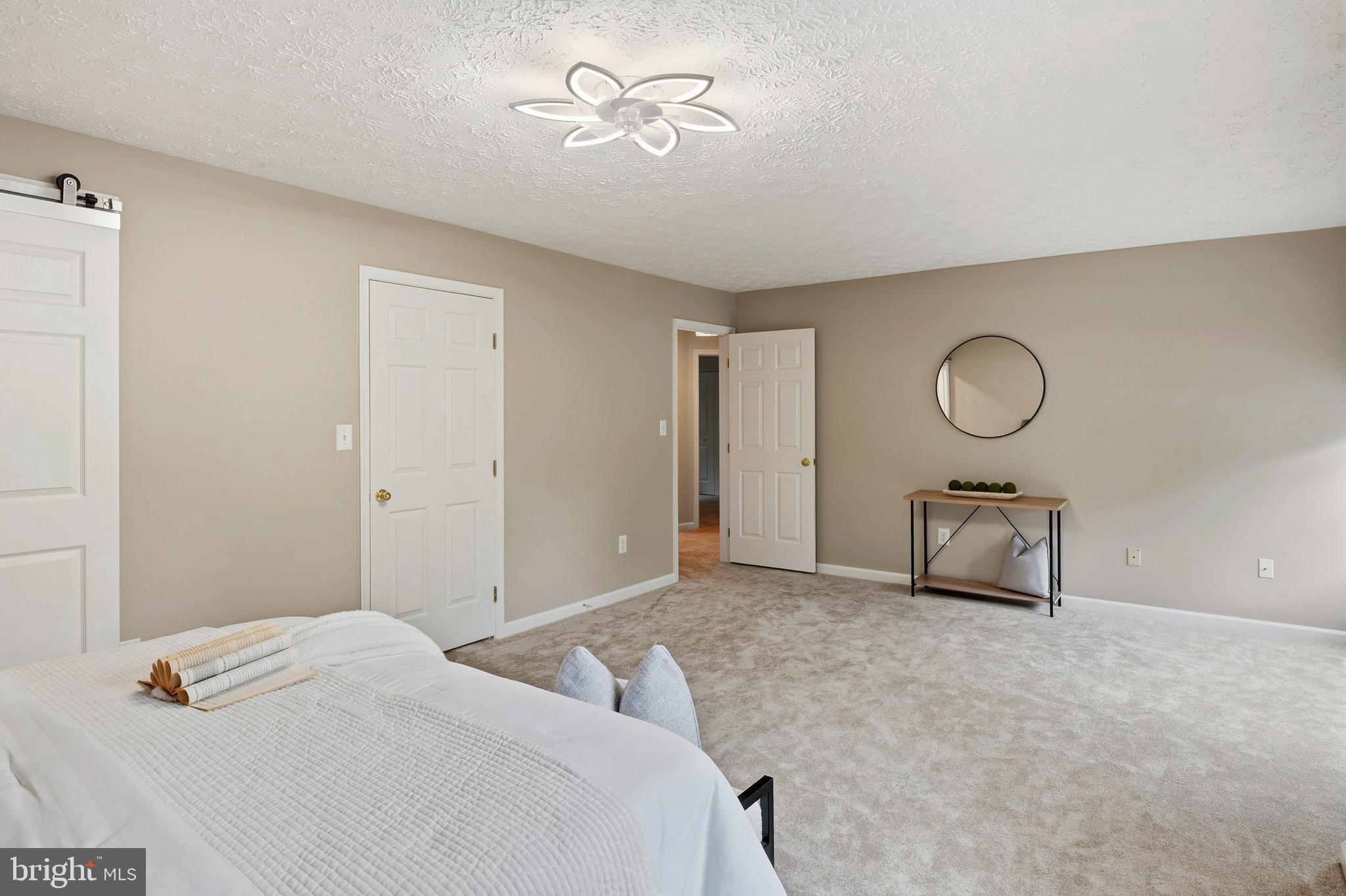 FOX CHASE - Residential